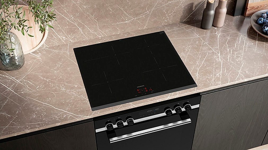 SIEMENS Elektro-Herd-Set PQ522IAAB, mit Teleskopauszug nachrüstbar, activeClean®