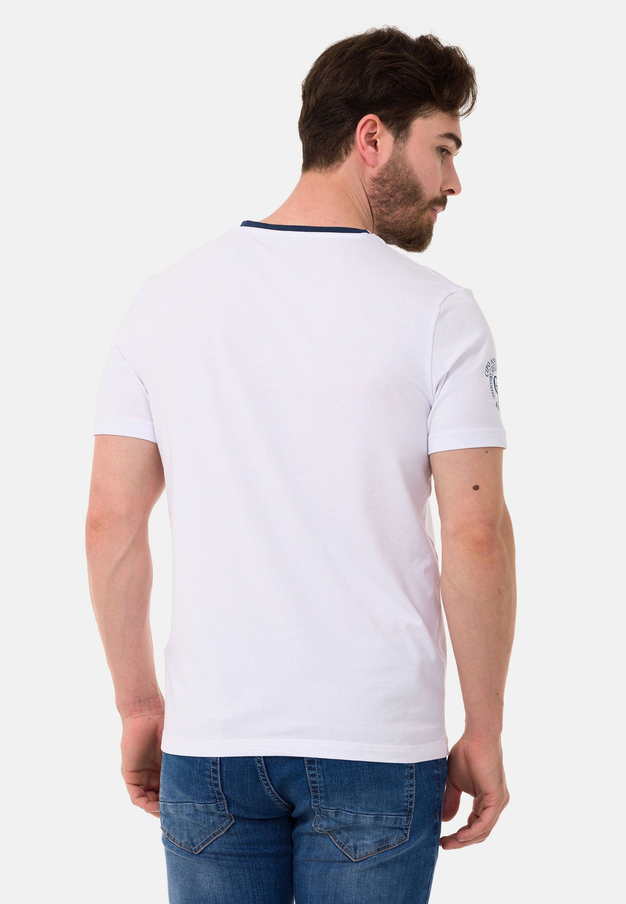 Cipo & Baxx T-Shirt mit dezenten Markenlogos weiß