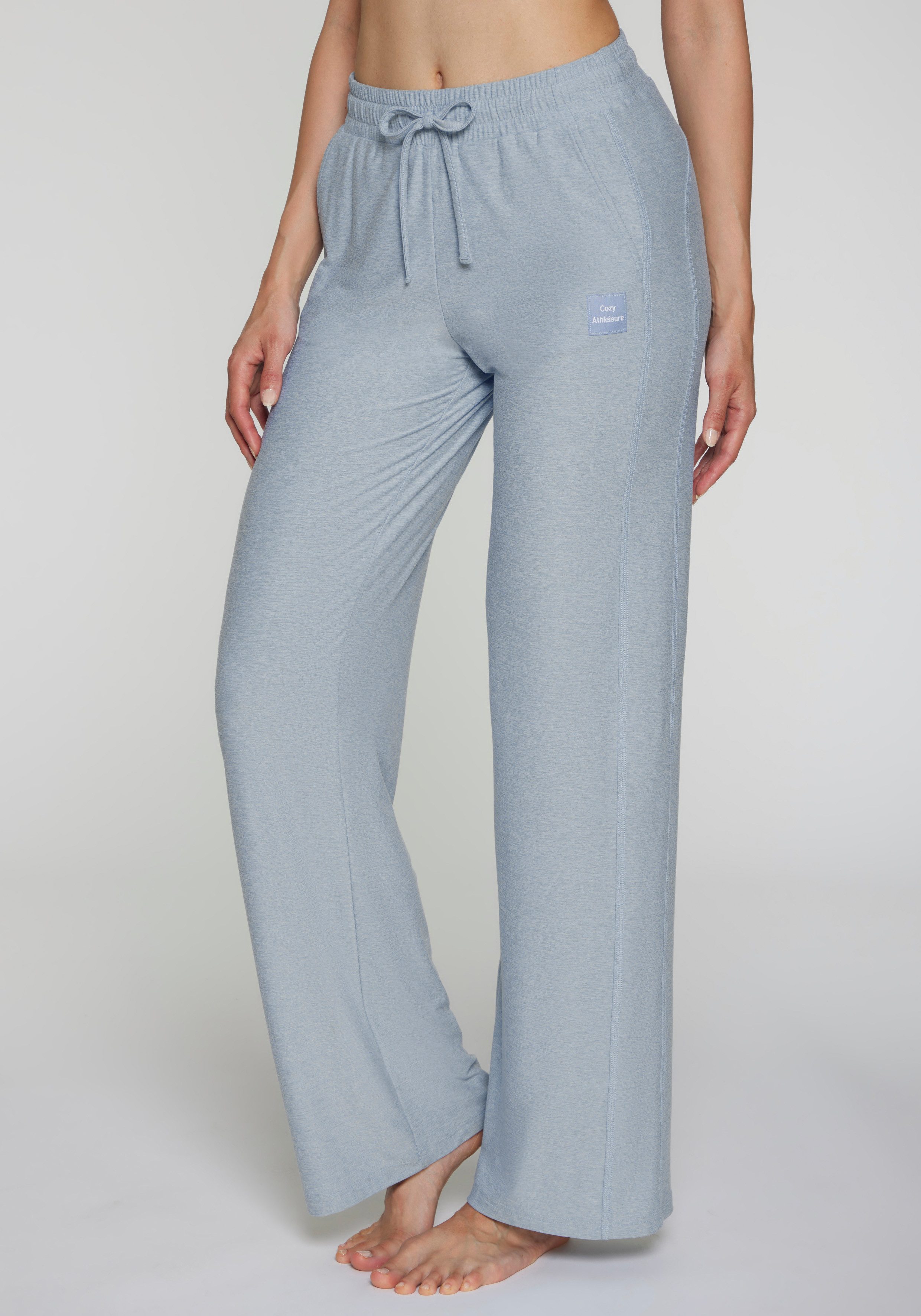 Vivance Active by Lascana Loungehose im lässigem Look mit weitem Bein. Loungwear - Serie