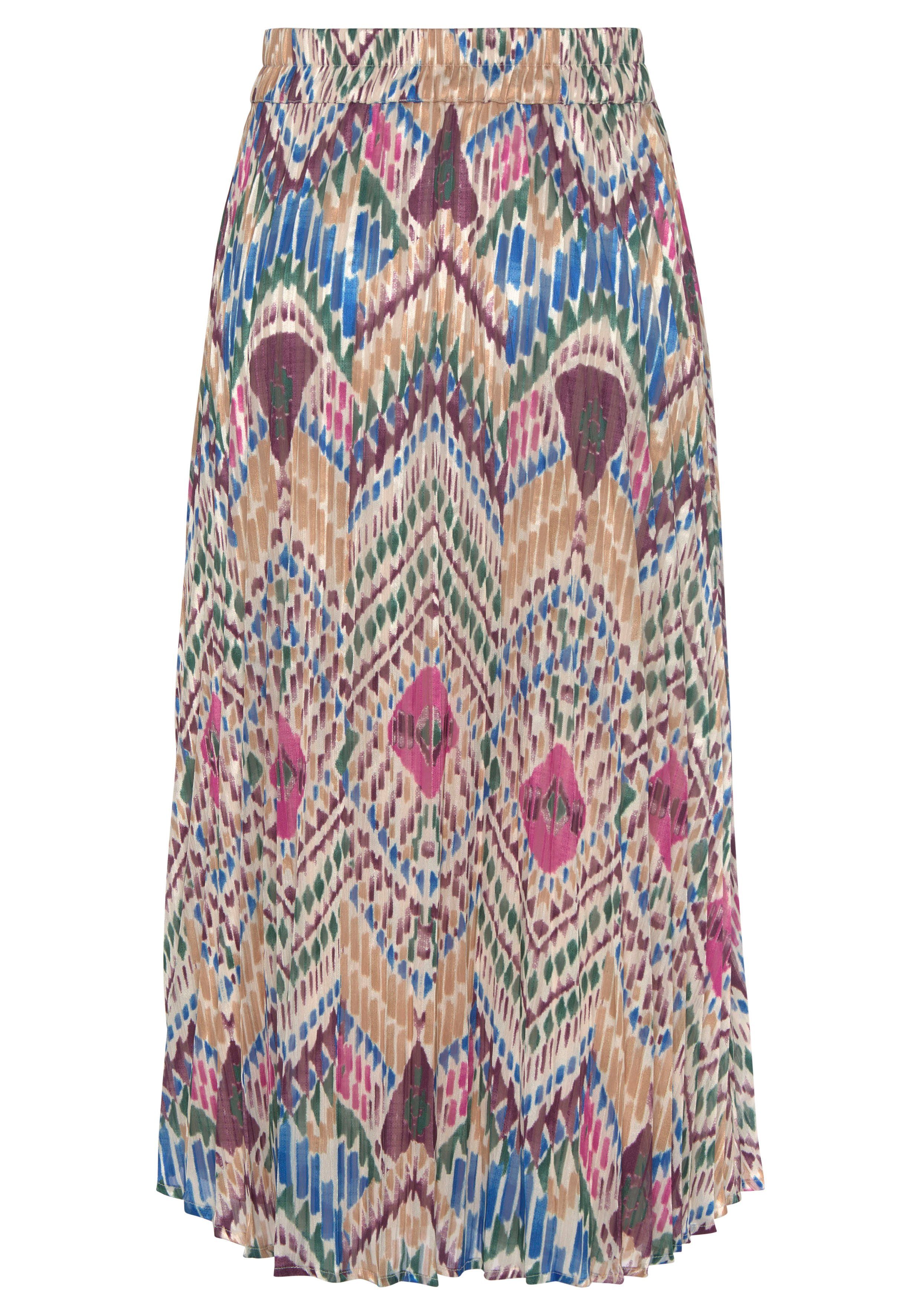 LASCANA Plisseerock aus leichter Chiffonware mit Ethnodruck sommerlicher Midirock, modischer Faltenrock, eleganter Sommerrock – Bild 4 von 5