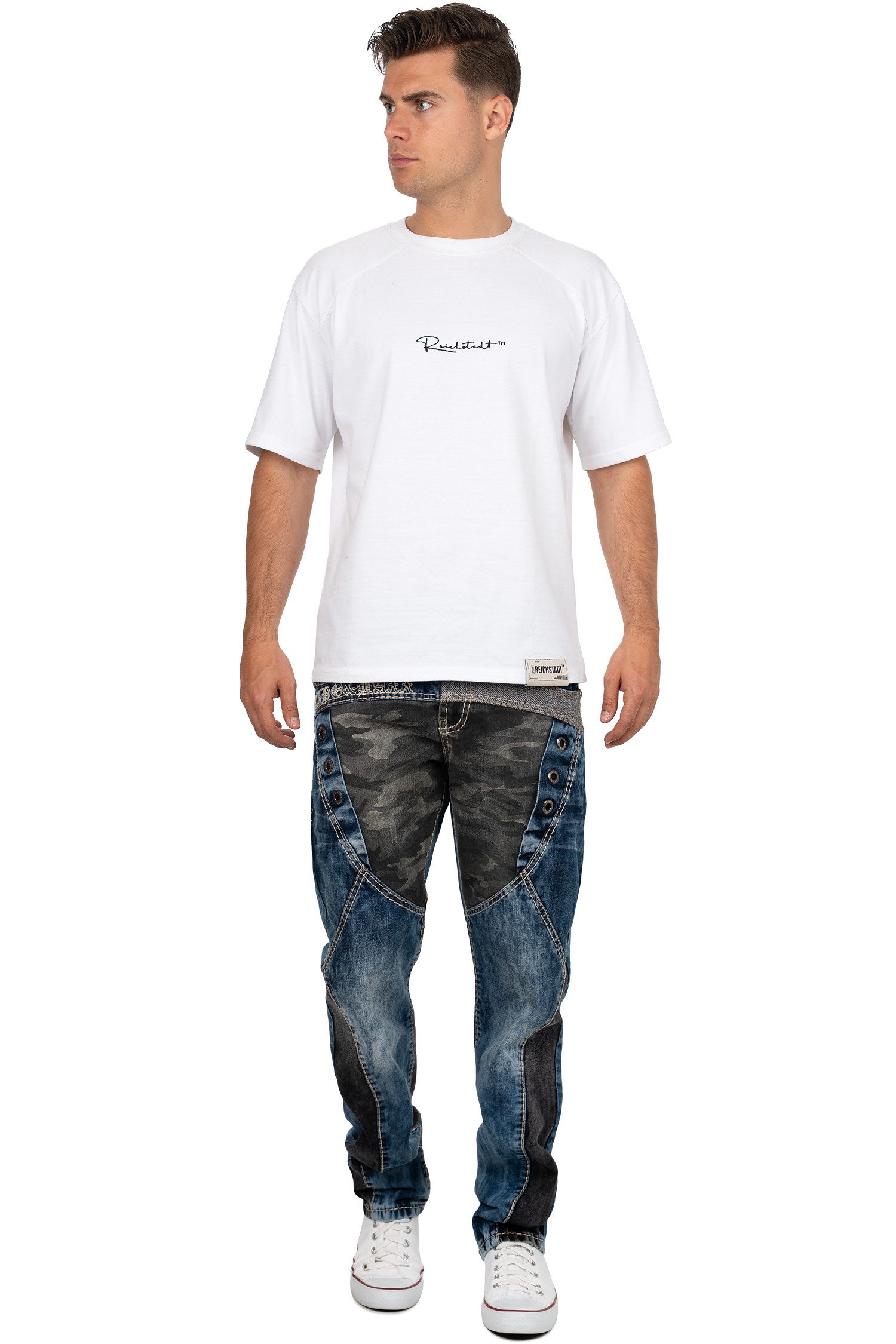 Cipo & Baxx Regular-fit-Jeans Herren Regular Fit Hose Stonewashed BA-CD894 (1-tlg) Hochwertige Bestickung