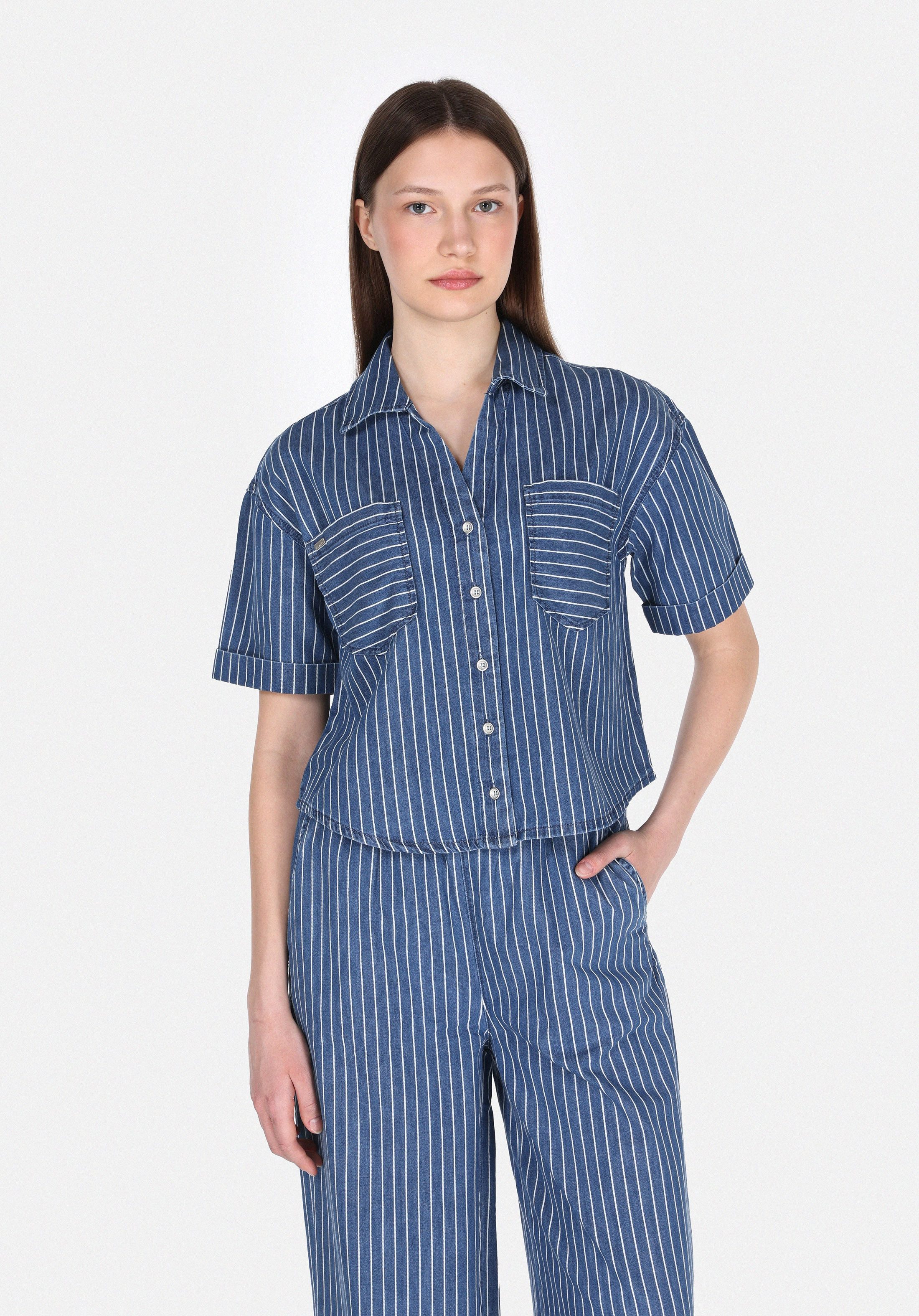 Colins V-Shirt Colins Oversize Fit Klassische Größe Gestreiftes Kurzarmhemd für Damen