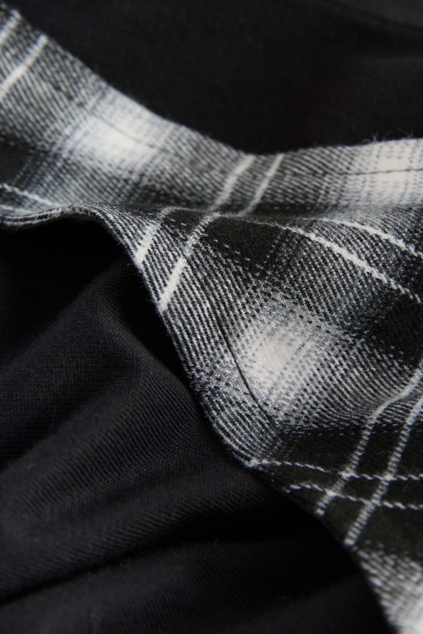 Next Shirtkleid Trägerkleid mit Rüschensaum und T-Shirt im Set (2-tlg)