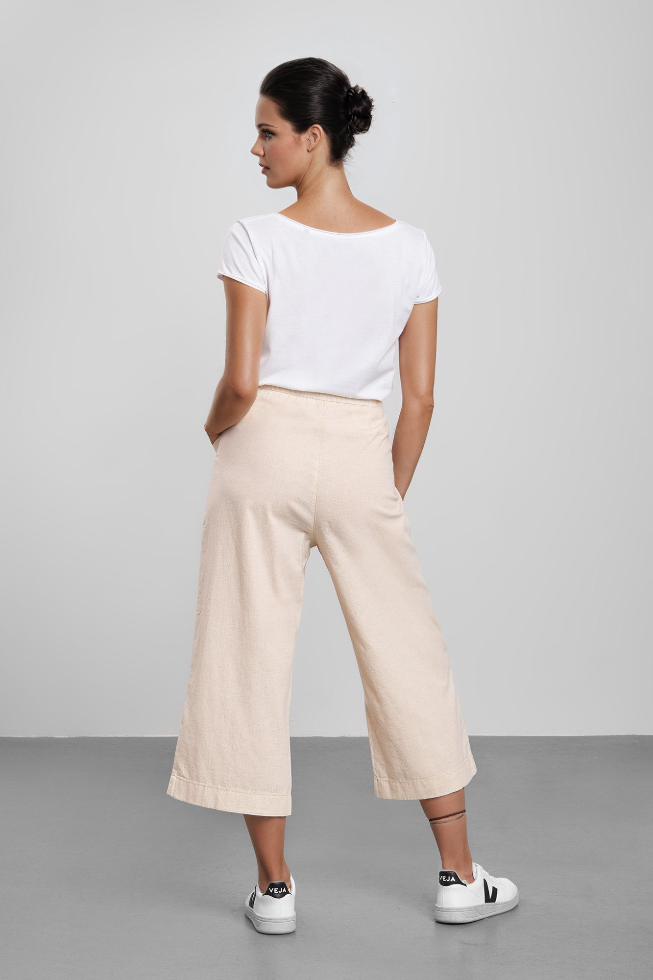 Feuervogl Jogger Pants fv-Mar:tha, Wide Leg, Cropped, Rubber Waistband, Cotton-Linen-Mix Elastikbund mit Kordelzug