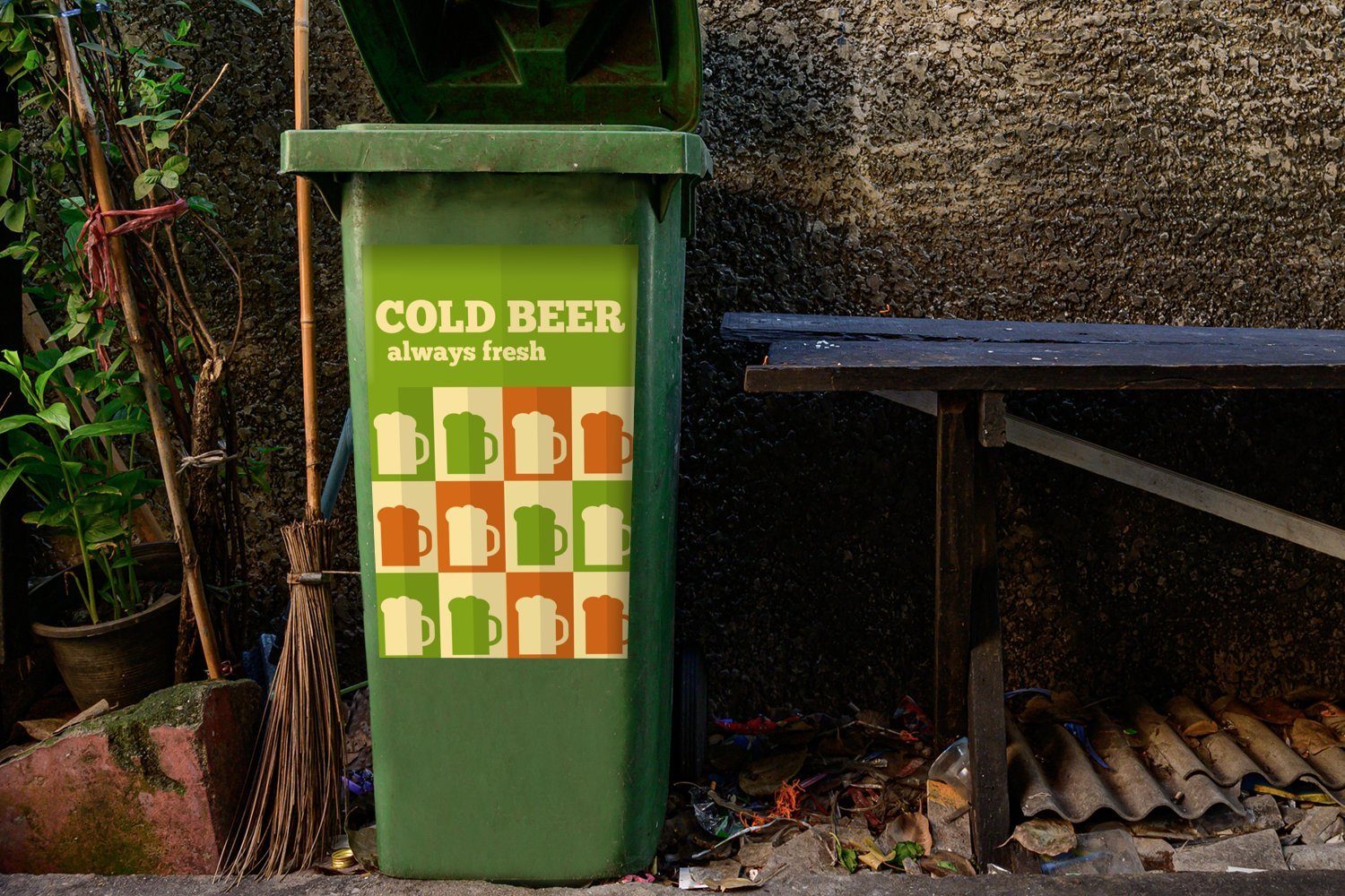 MuchoWow Wandsticker Bier - Gläser Sticker, Bier Werbeplakat Mülleimer-aufkleber, (1 - - Container, Mülltonne, - Kaltes Altes Abfalbehälter St), Vintage