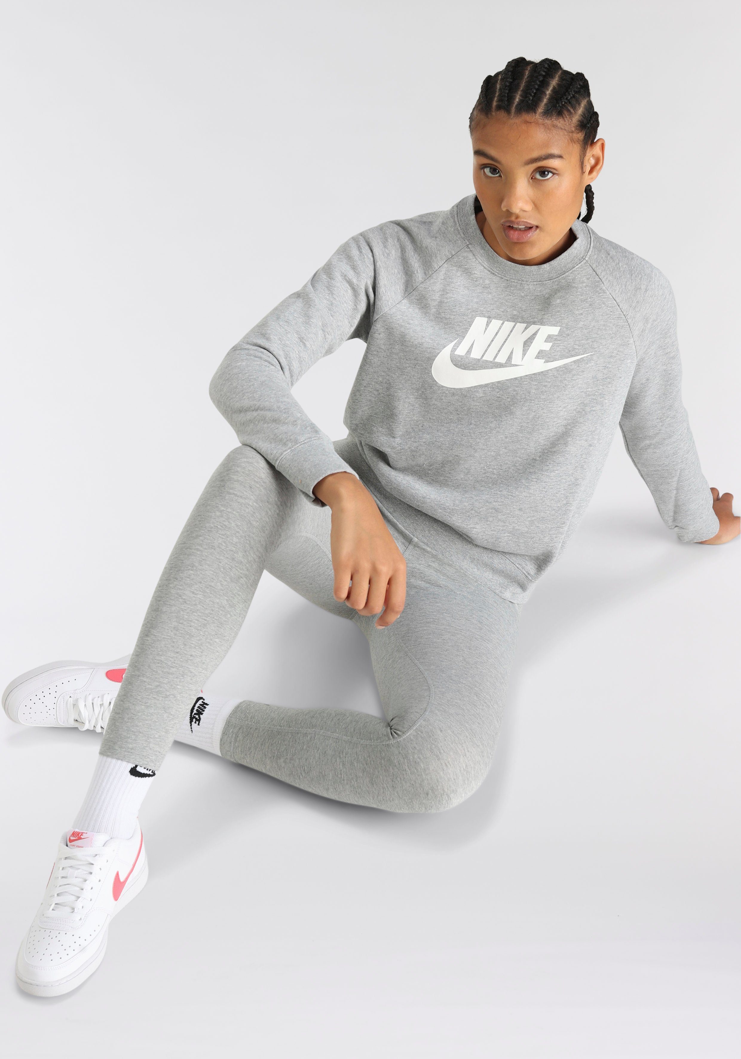 Nike Sportswear Sweatshirt WOMEN ESSENTIAL hellgrau-meliert FLEECE CREW