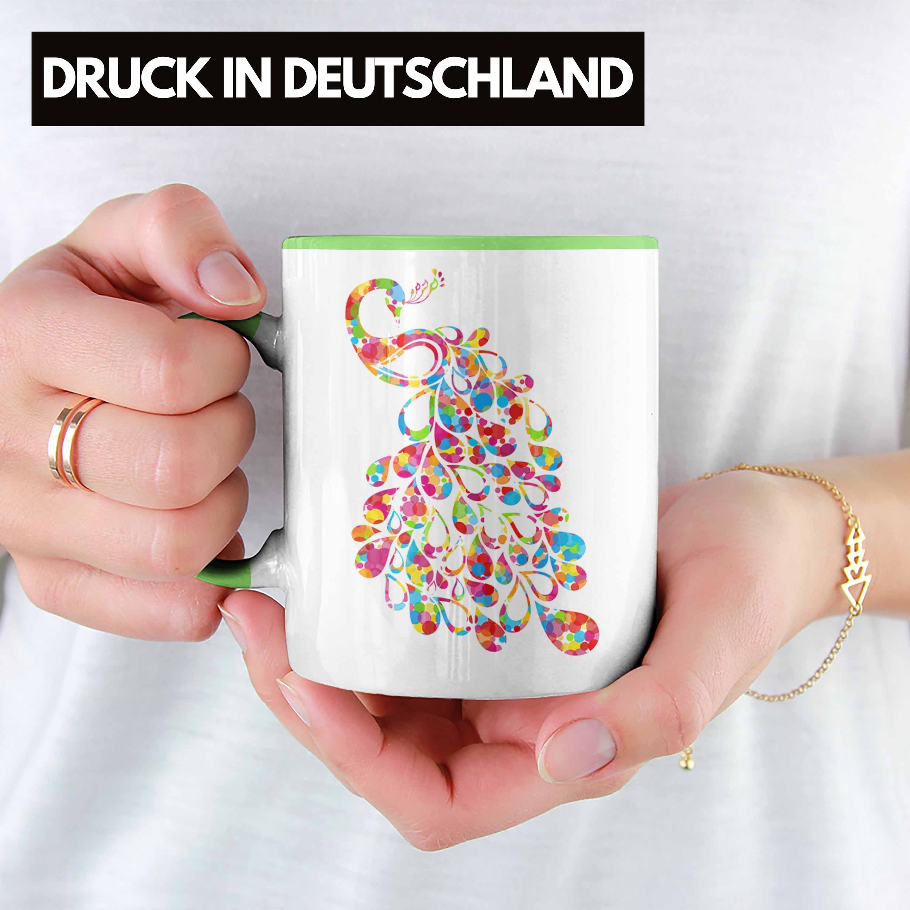 Trendation Tasse Bunt Schöne Geschenkidee - Trendation Pfauen-Besitzer Geschenk Grafik Pfau Tasse Grün Deko