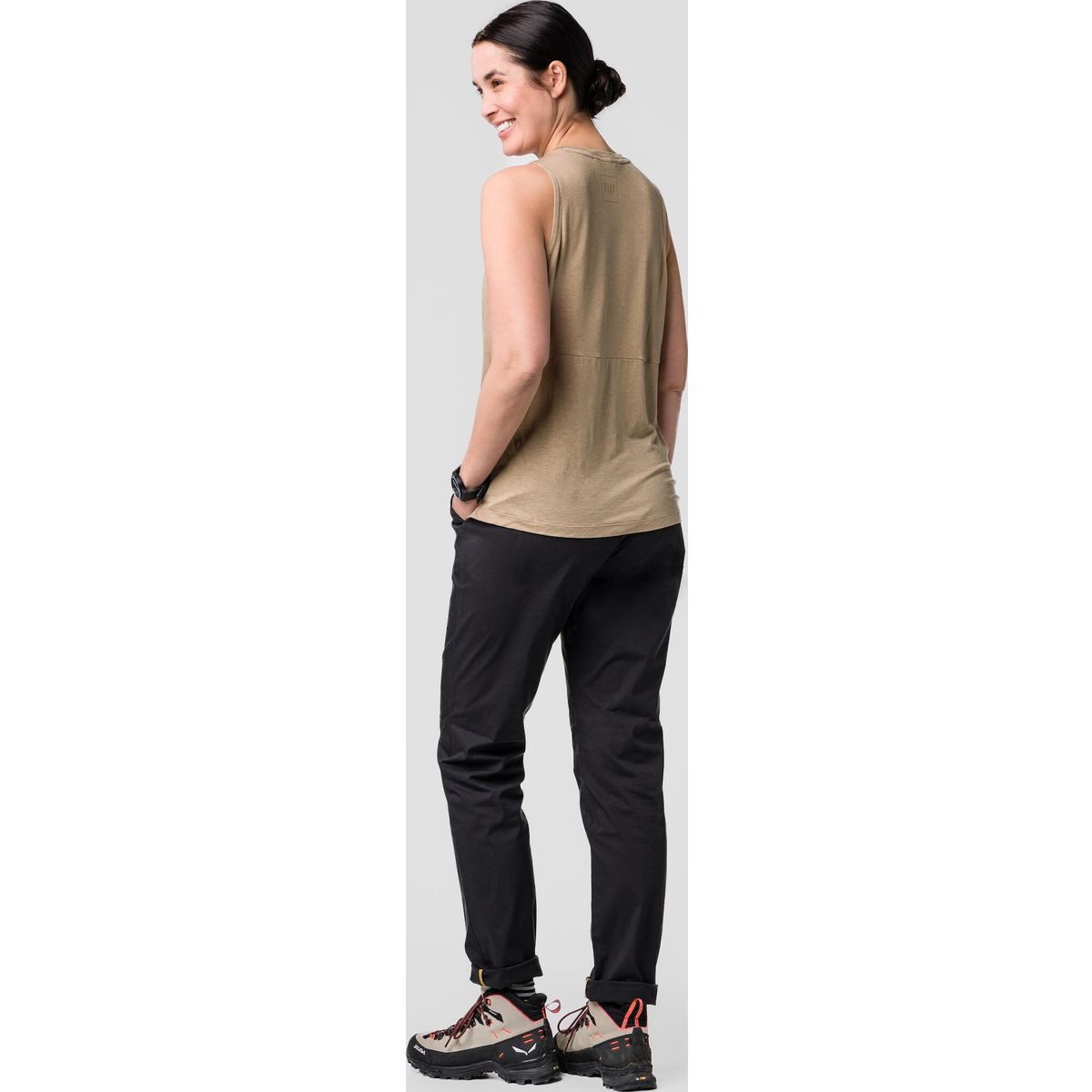 Salewa Outdoorhose Fanes Light Pant W Leichte, elastische Damenhose für Sommeraktivitäten, umweltfreundlich