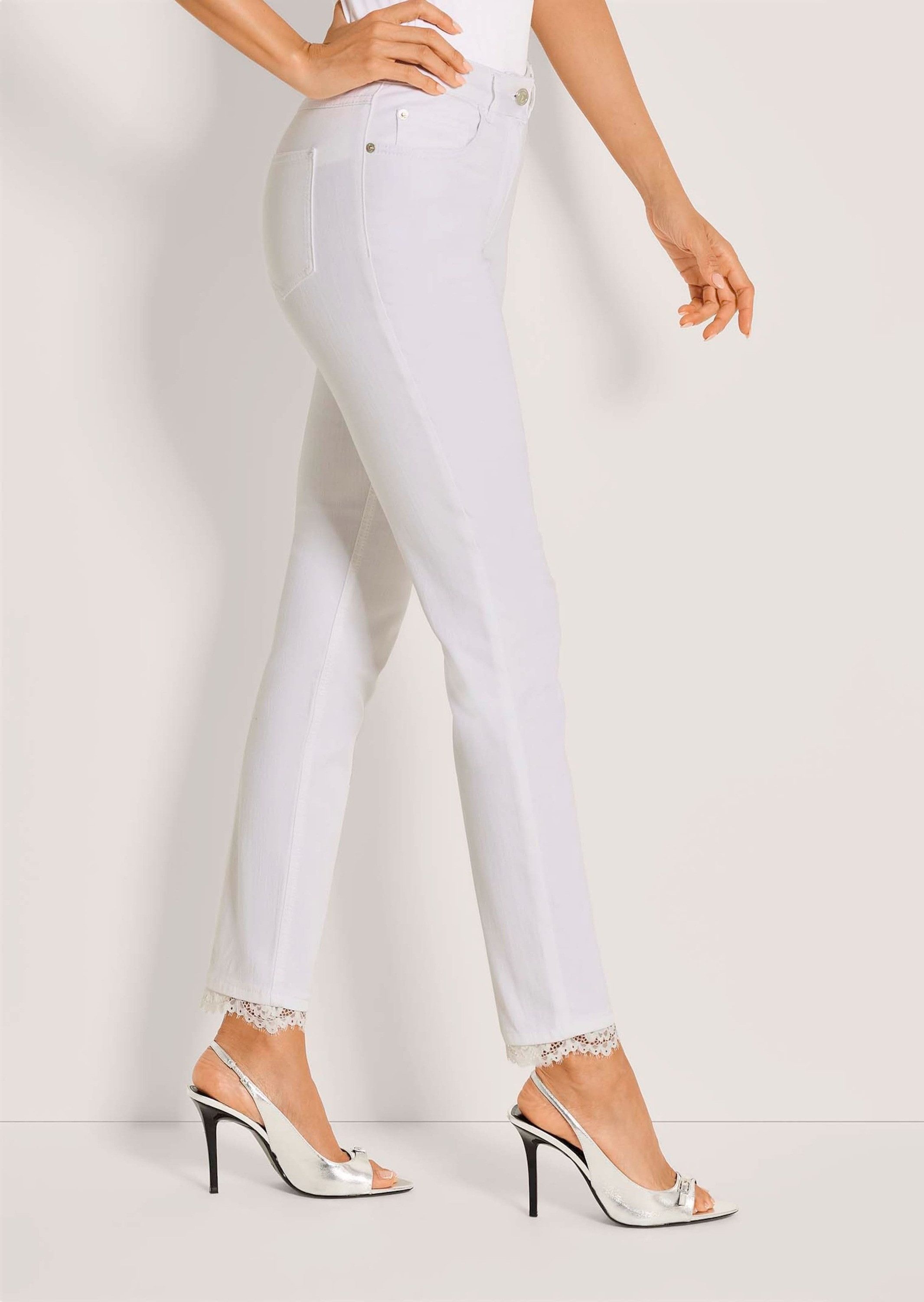 MADELEINE Gerade Jeans Slim Fit Five-Pocket-Hose Schmaler Schnitt mit Spitzenakzent am Saum