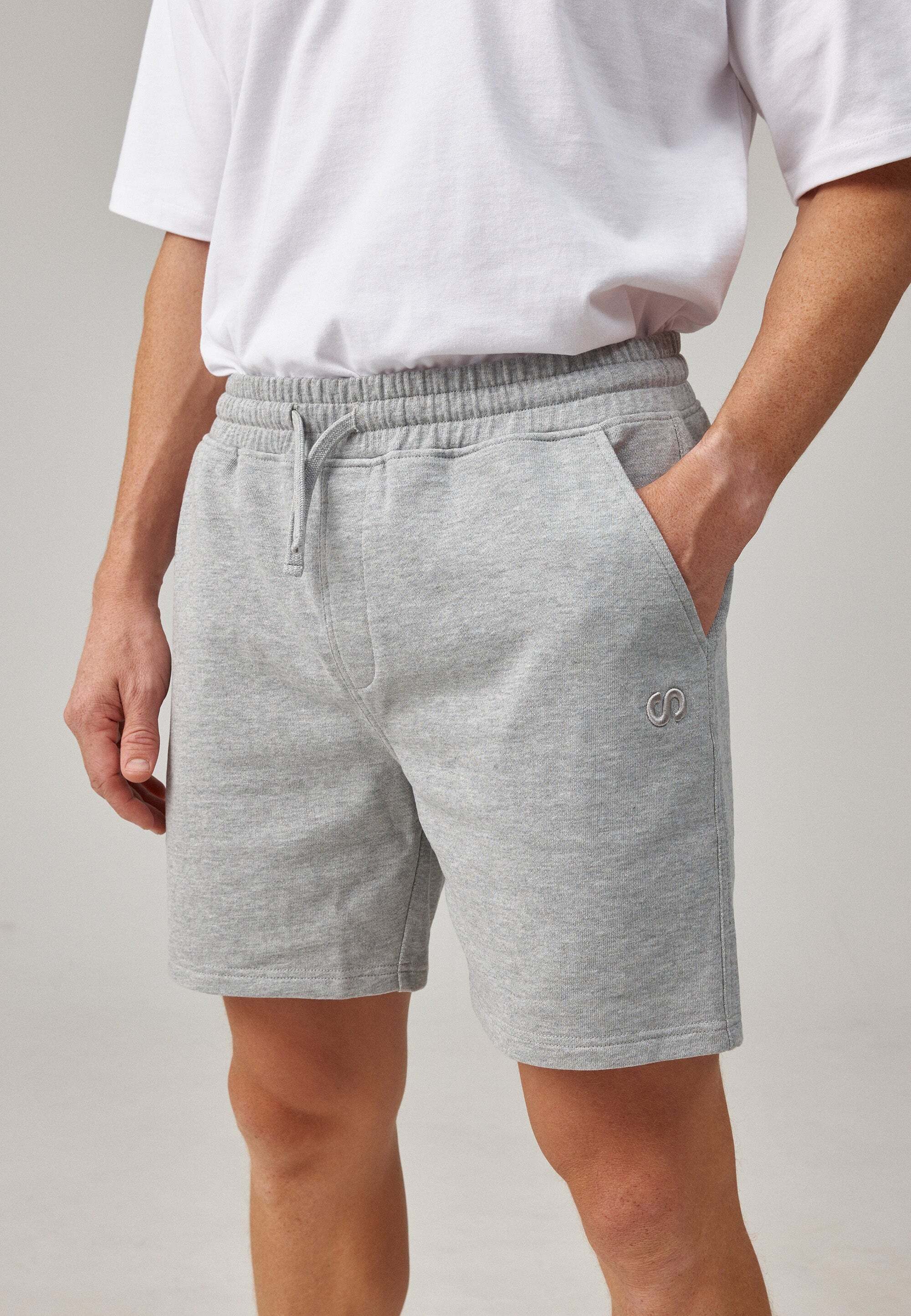 SNOCKS Trainingsshorts Kurze Sweatshorts für Herren aus Bio-Baumwolle (1-tlg) perfekt für den Sport, bequeme Passform, aus Bio-Baumwolle
