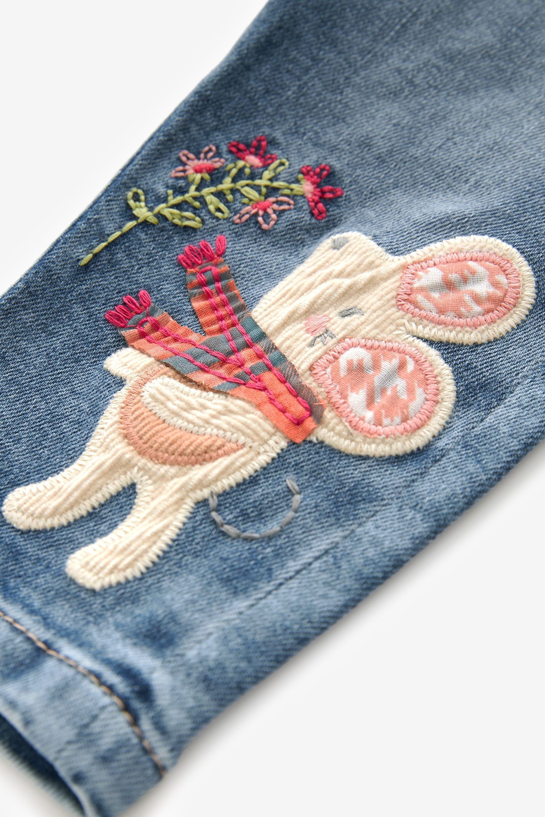 Next Mom-Jeans Mom-Jeans mit Bärmotiv (1-tlg)