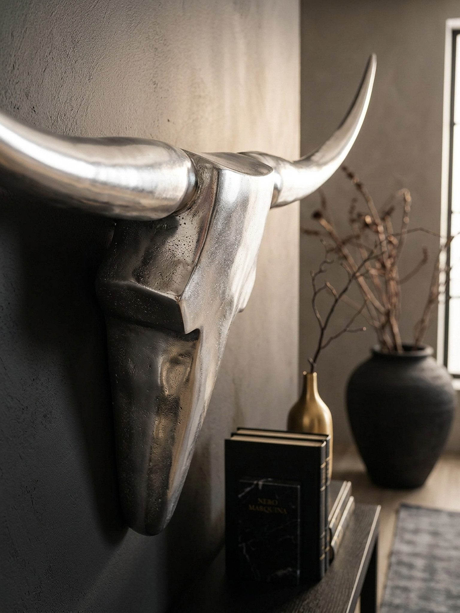 KADIMA DESIGN Wanddekoobjekt Bull Geweih S Wanddekoration 74cm breit Alu Aluminium silber (Aluminiumdekoration Wandgeweih Designdekoration) – Bild 4 von 5