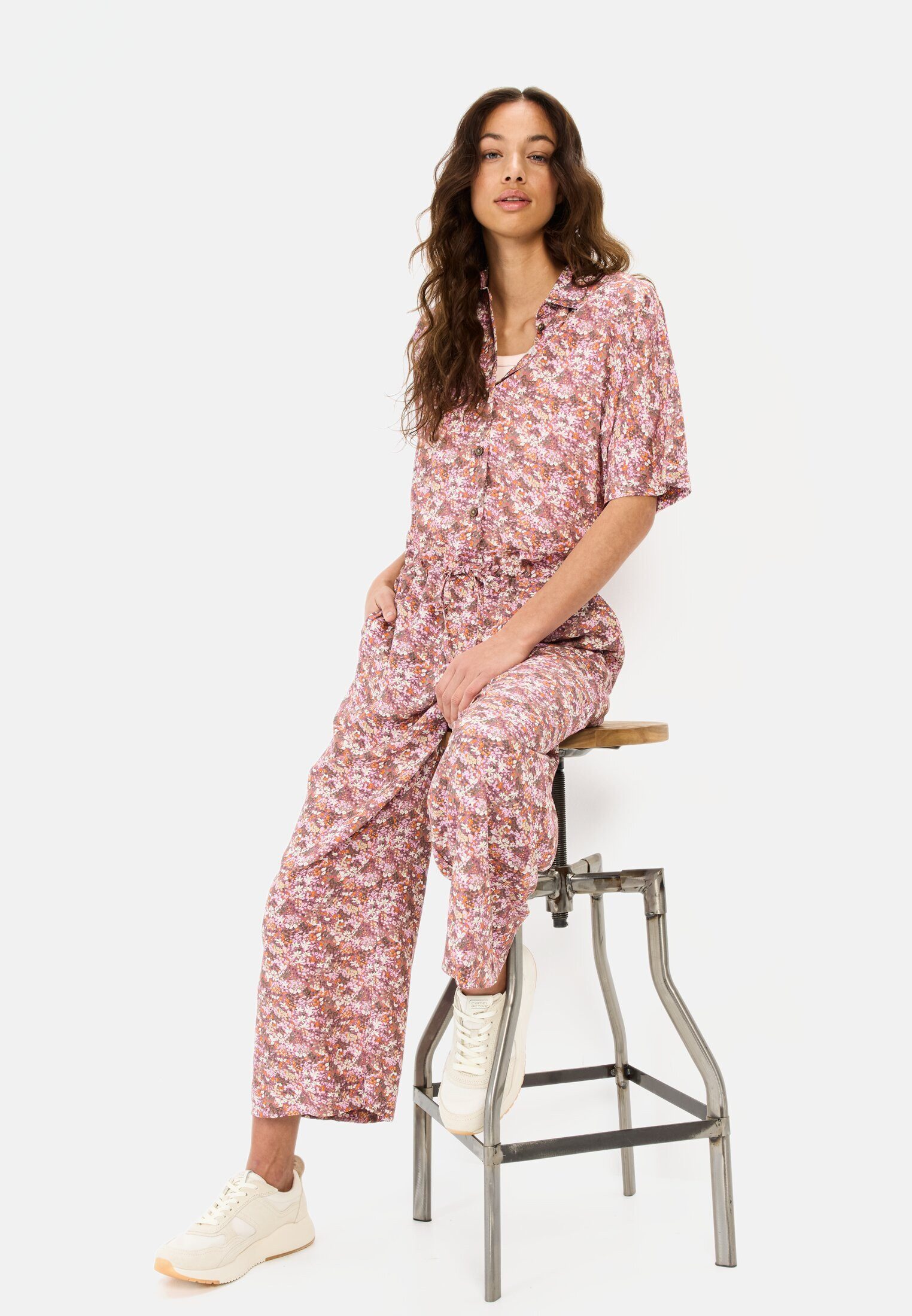 camel active Jumpsuit aus Viskose Kurzarm
