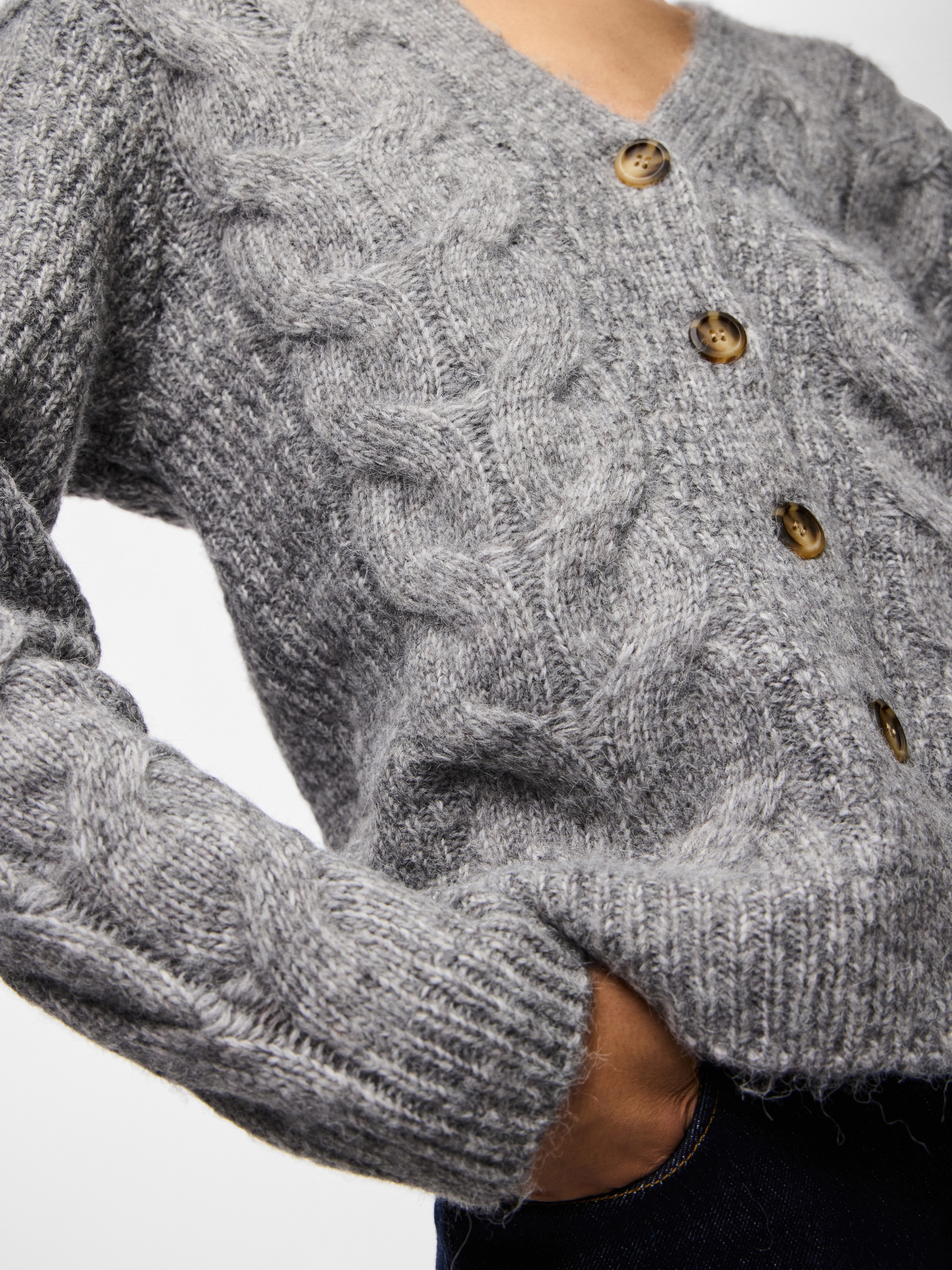 pieces Strickjacke PCNINA LS V-NECK KNIT CARDIGAN NOOS BC günstig online kaufen