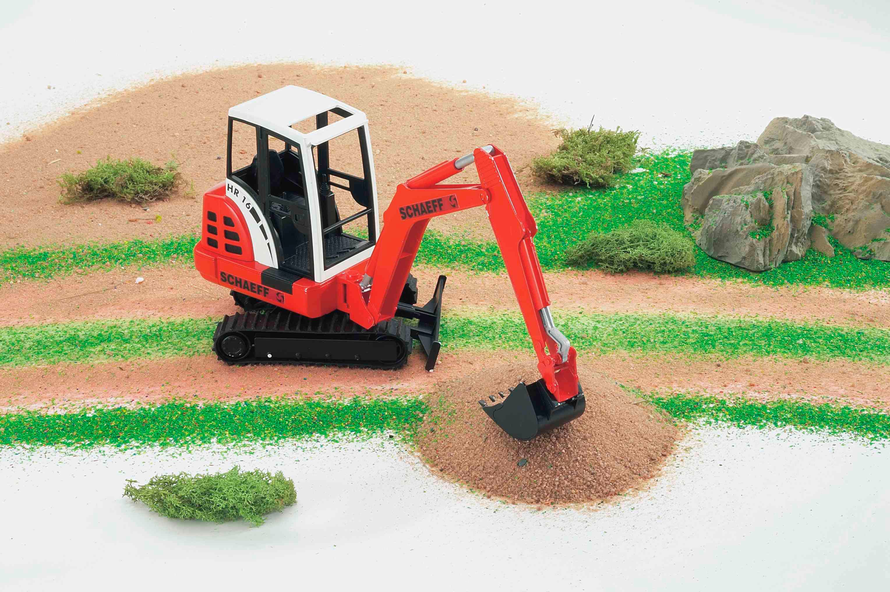 Bruder® Spielzeug-Bagger Schaeff HR16 Minibagger 38 cm (02432), Made in Europe