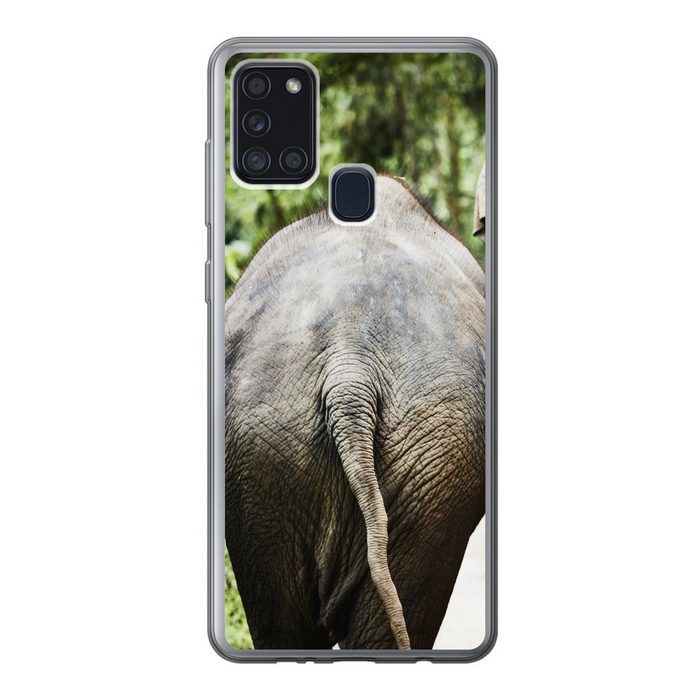 MuchoWow Handyhülle Zwei Elefanten gehen in den Wald Handyhülle Samsung Galaxy A21s Smartphone-Bumper Print Handy