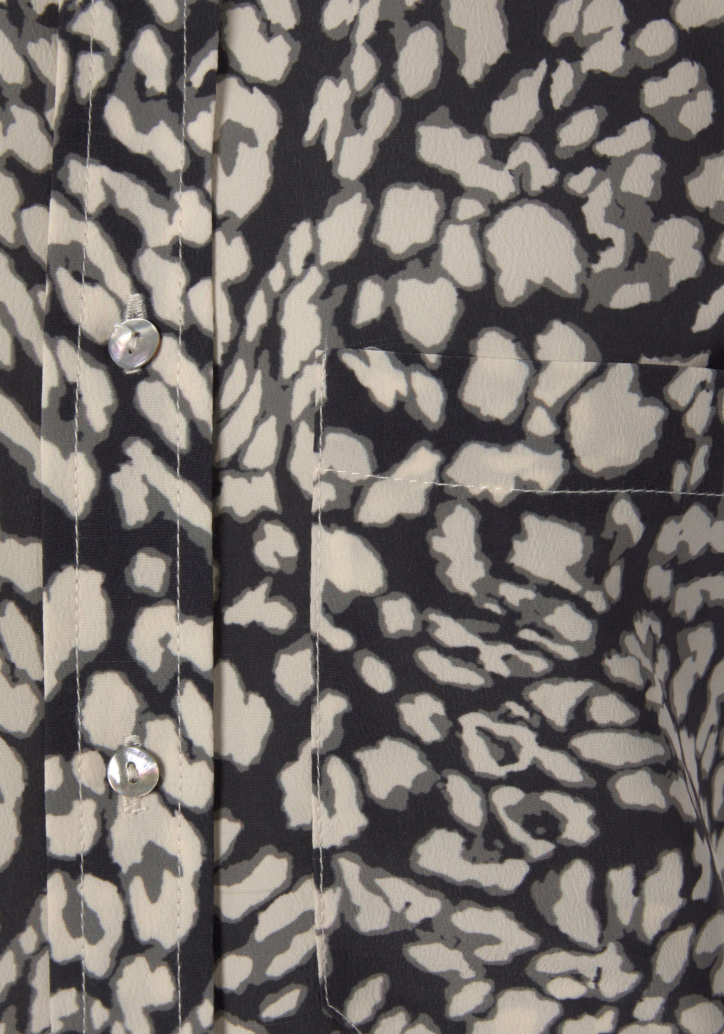 LASCANA Blusentop mit Knopfleiste und Animalprint Figurbetonte Damenbluse mit Hemdblusenkragen, Bluse mit Animaldruck – Bild 5 von 5