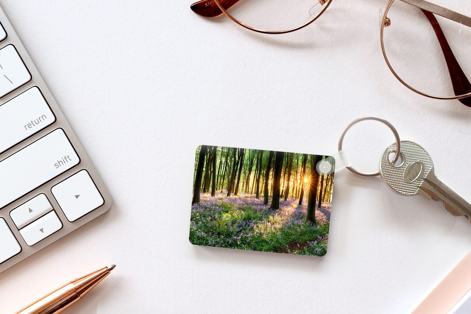 MuchoWow Schlüsselanhänger Wald - Blumen - Lavendel - Sonne - Lila - Natur, Rechteckig mit Schlüsselring, Geschenk, Accessoire, 6x4 cm