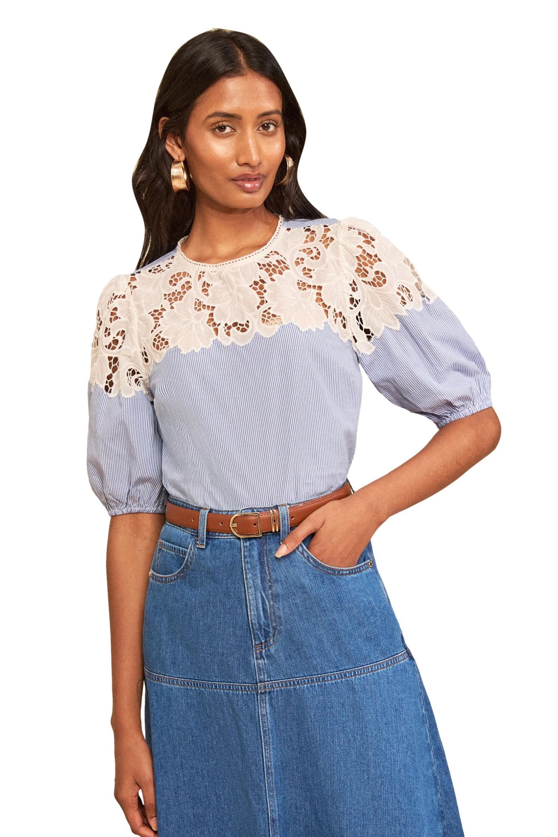 Love & Roses Kurzarmbluse Love & Roses Bluse mit Cutwork an der Passe (1-tlg)