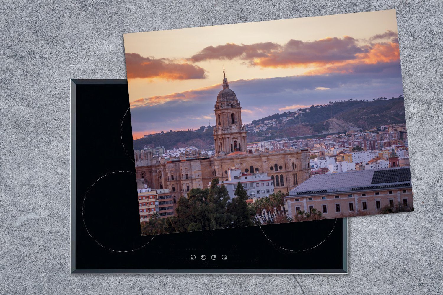 MuchoWow Herdblende-/Abdeckplatte in Sonnenuntergang nutzbar, Vinyl, Spanien, cm, der Mobile Arbeitsfläche (1 Ceranfeldabdeckung tlg), Malaga Catedral de 70x52 über
