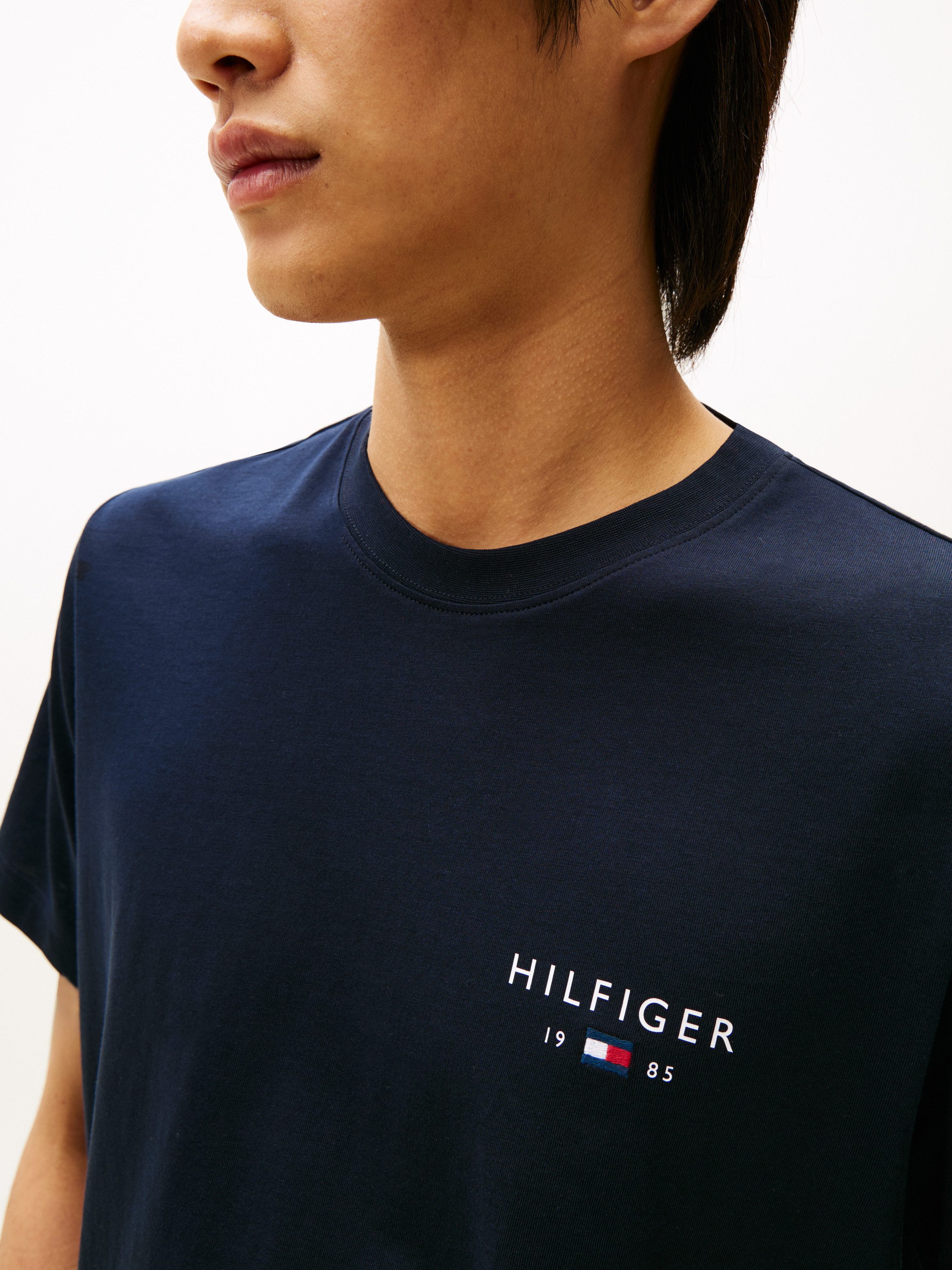 Tommy Hilfiger T-Shirt BRAND LOVE SMALL HILFIGER normale Passform, Rundhals günstig online kaufen