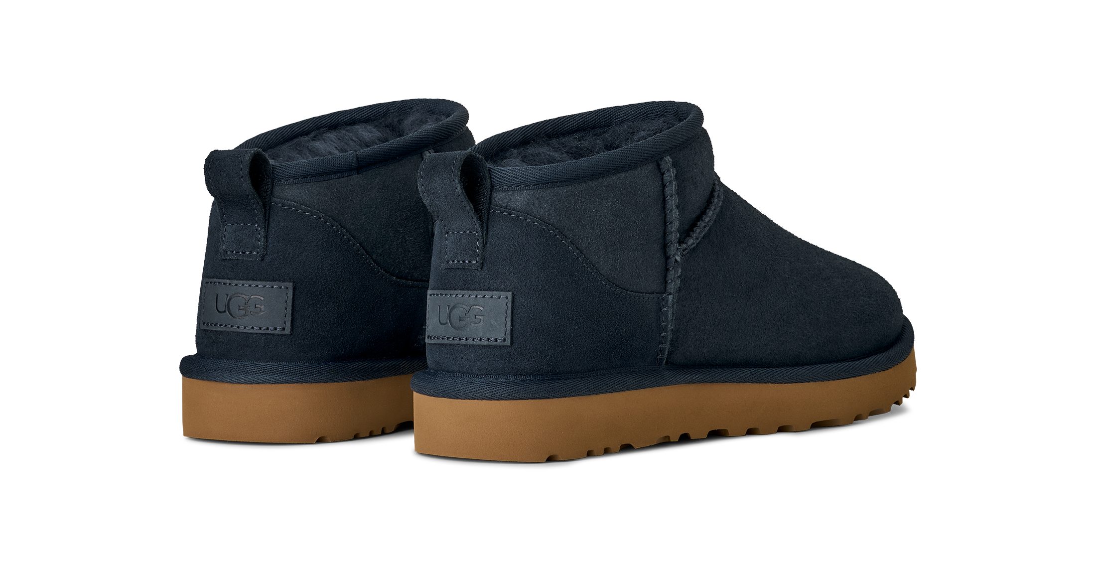 UGG Unisex, W CLASSIC ULTRA MINI Schlupfboots, Bequemschuh, Flats, Hausschuh, Freizeitschuh mit Logopatch
