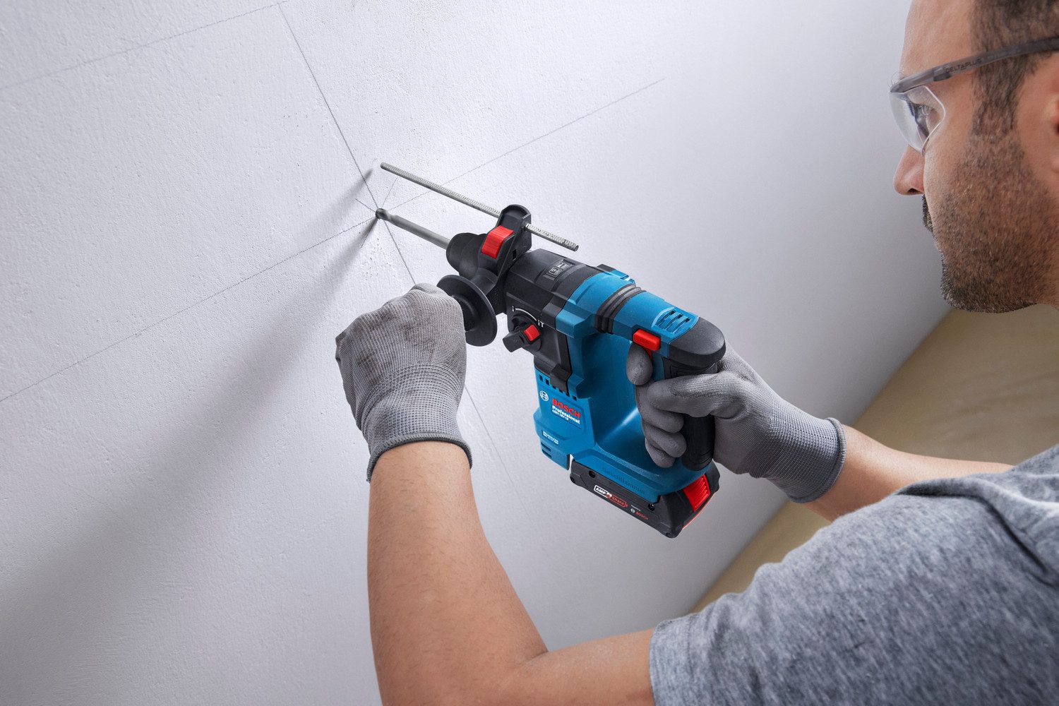 Bosch Professional Akku-Bohrhammer GBH 18V-18, ohne Akku und Ladegerät