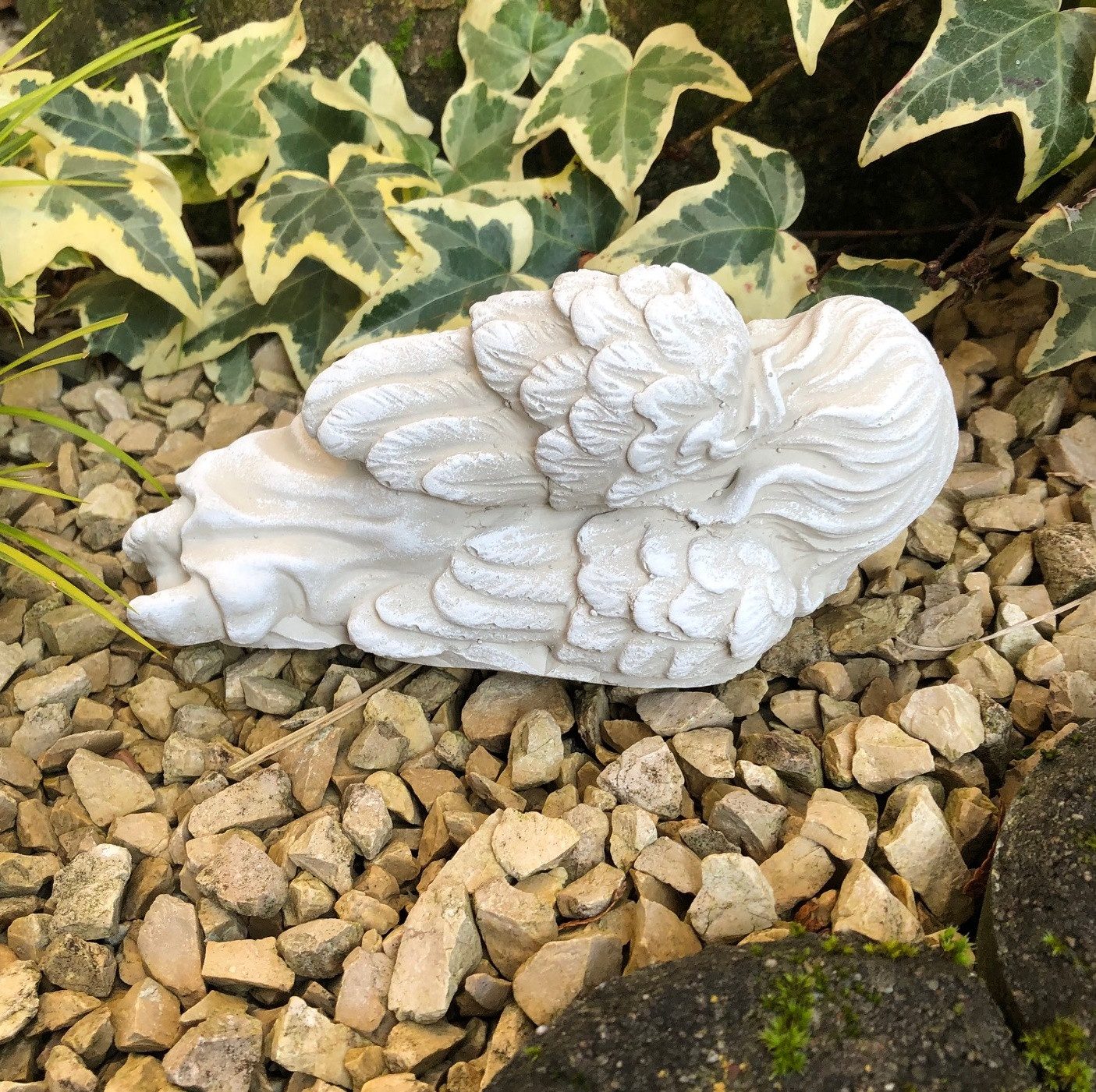Radami Gartenfigur Engel Grabengel liegend Grabschmuck Grabdeko ca.650g – Bild 2 von 2