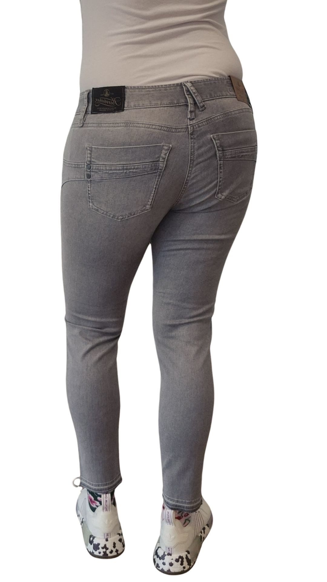Herrlicher Slim-fit-Jeans 5606-RD305 Herrlicher, Gila Slim Jeans aus Recycled Denim