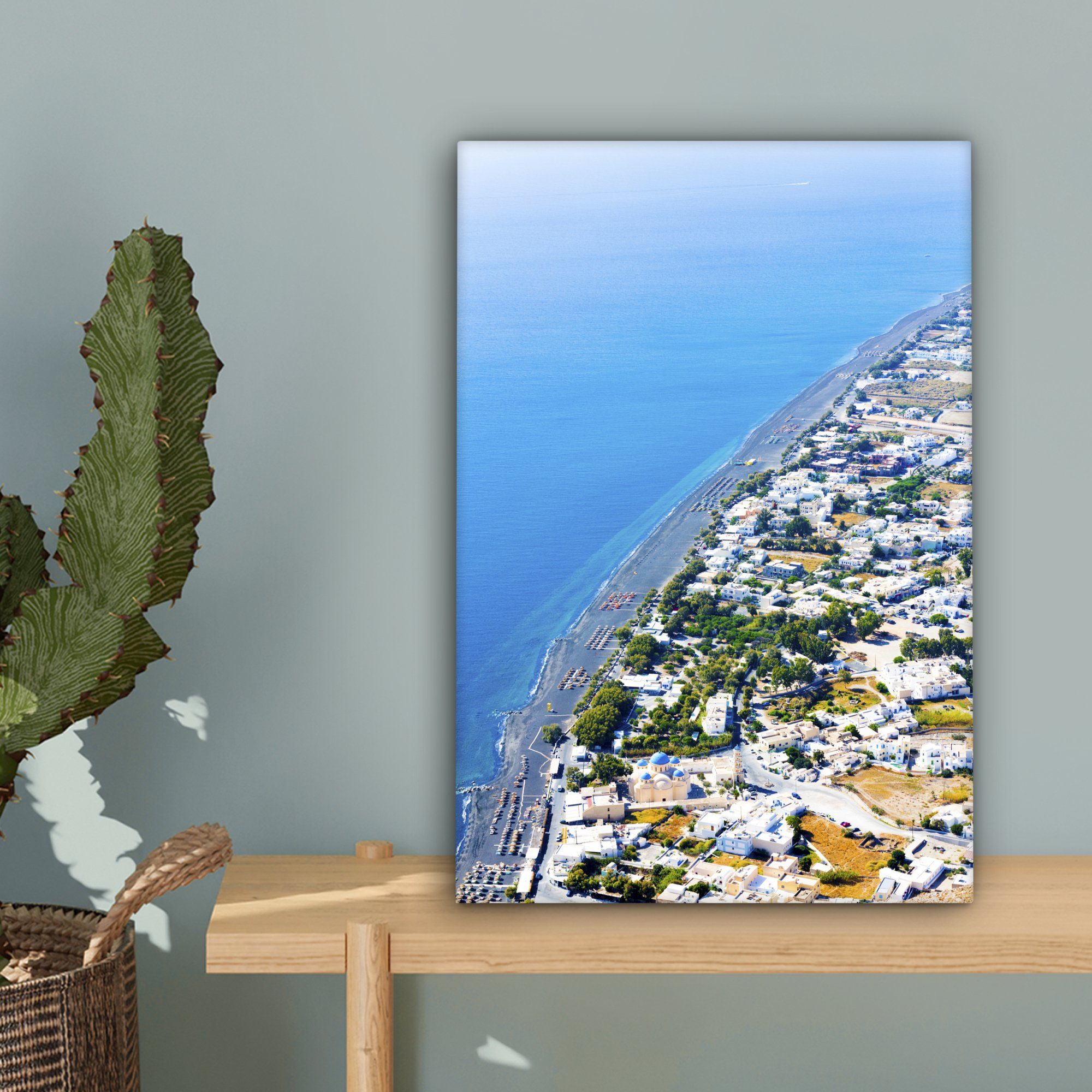 OneMillionCanvasses® Leinwandbild Luftaufnahme der Küste fertig Gemälde, bespannt cm Santorin Leinwandbild 20x30 Griechenland, St), inkl. Zackenaufhänger, von (1