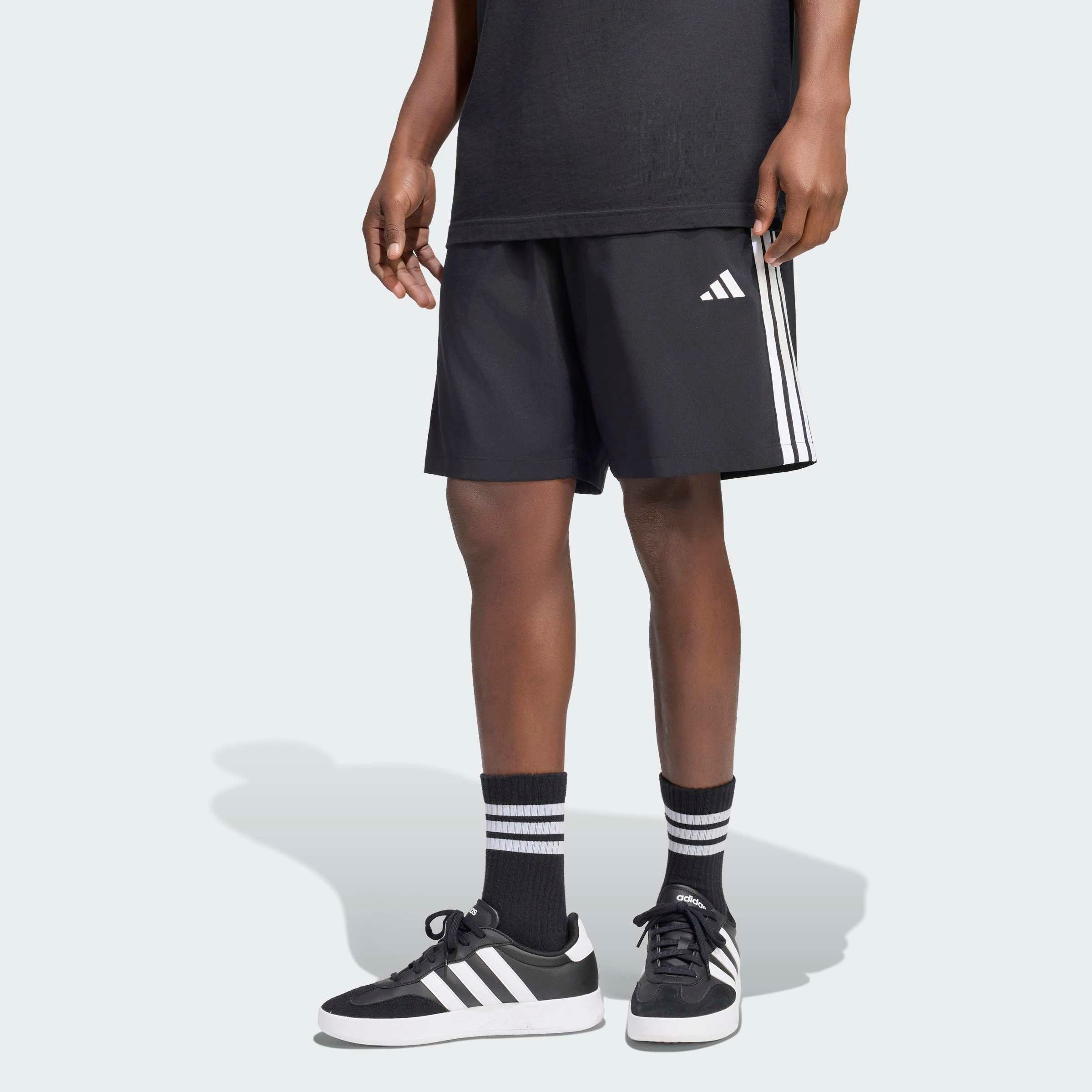 adidas Sportswear Shorts ESSENTIALS 3-STREIFEN CHELSEA LITE, GEWEBT