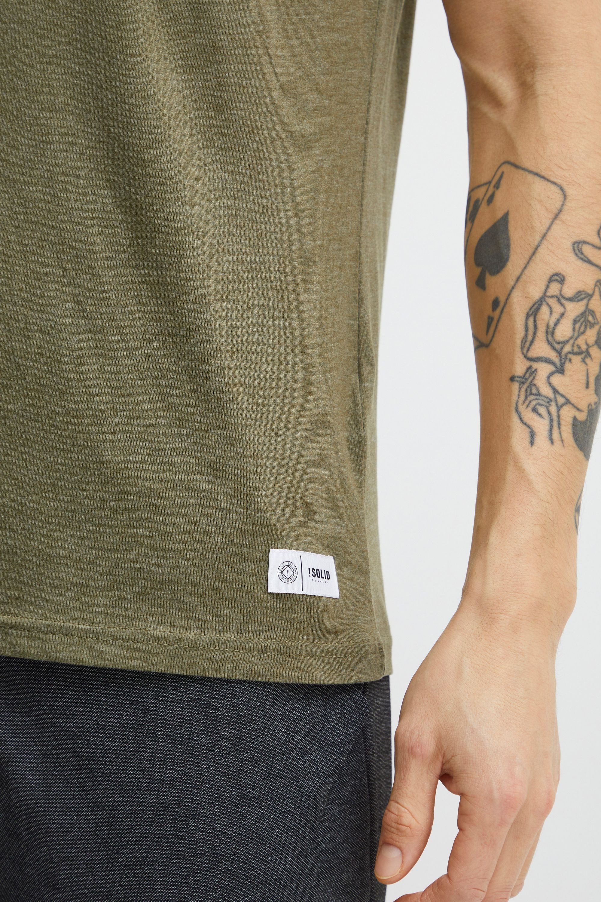 !Solid Rundhalsshirt SDManoldo T-Shirt mit farblich abgesetztem Kragen und Ärmelsaum