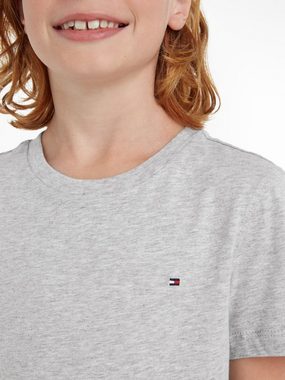 Tommy Hilfiger Rundhalsshirt BOYS BASIC CN KNIT S/S mit Tommy Hilfiger Logo-Flag