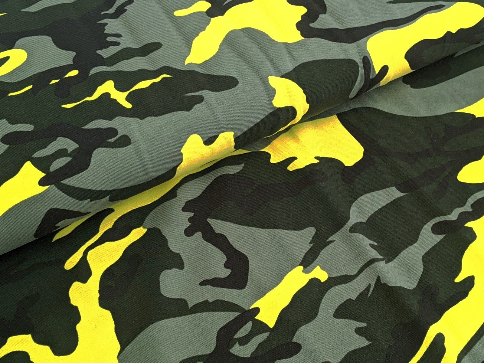 Corileo Stoff Baumwolljersey Camouflage Tarnmuster Gelb Stoff Meterware  Jersey
