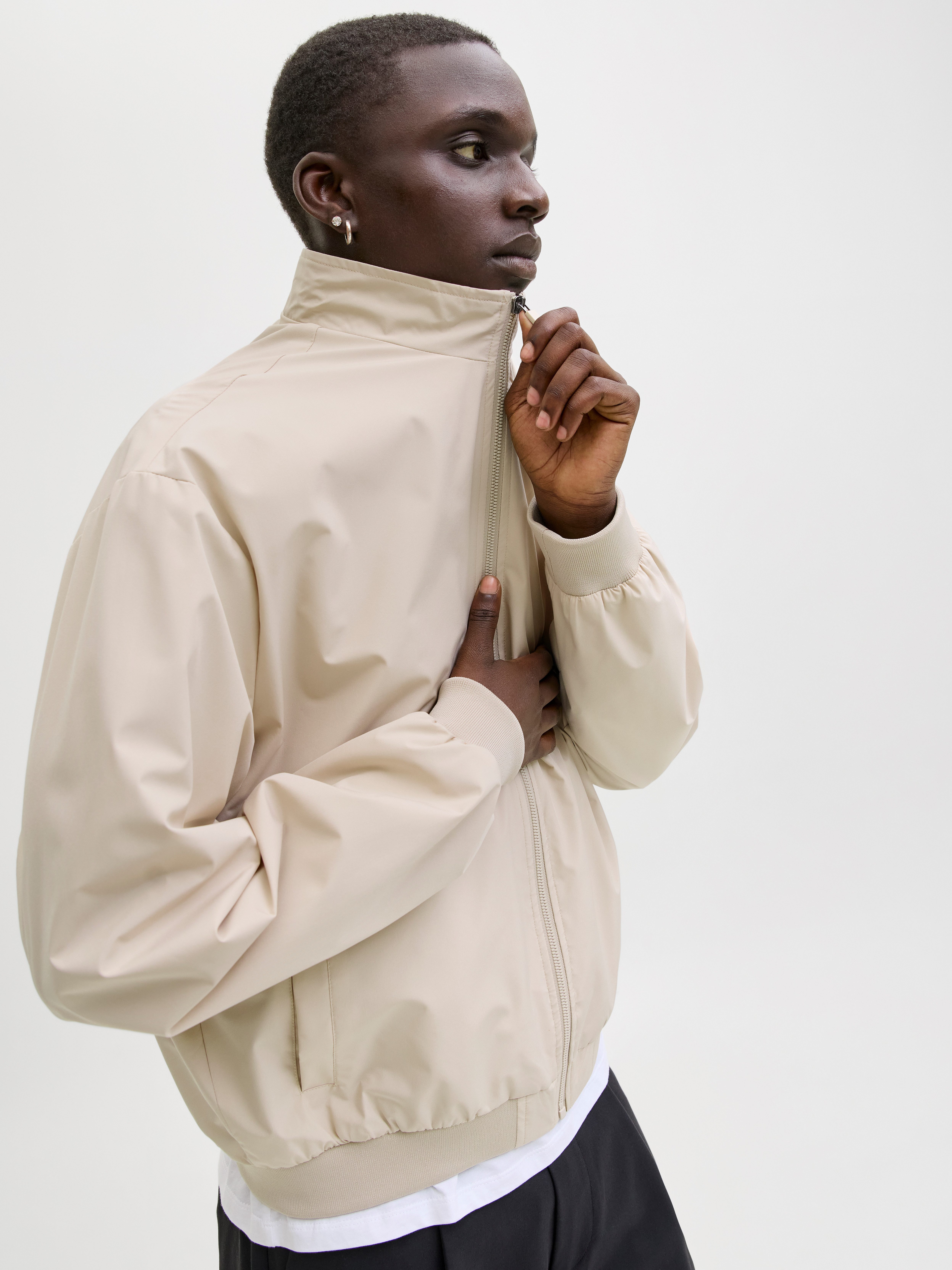 Jack & Jones Bomberjacke JJECHARGE STAND COLLAR BOMBER NOOS mit Stehkragen