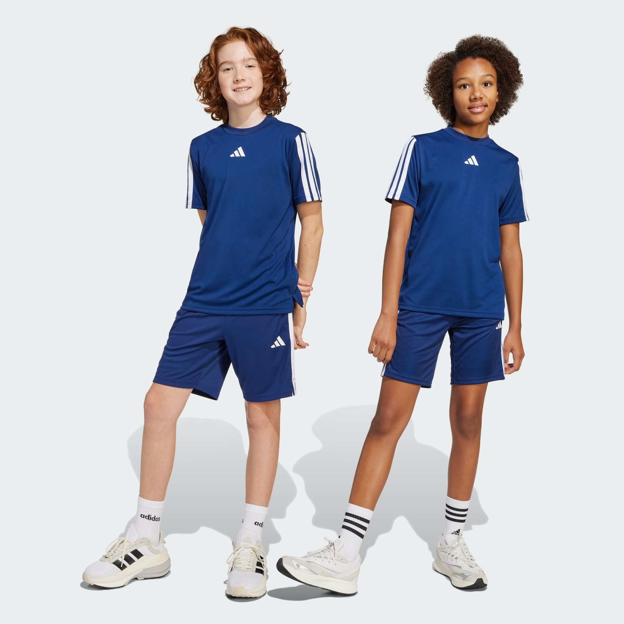 Shorts TRAIN ESSENTIALS 3-STREIFEN KIDS SHORTS