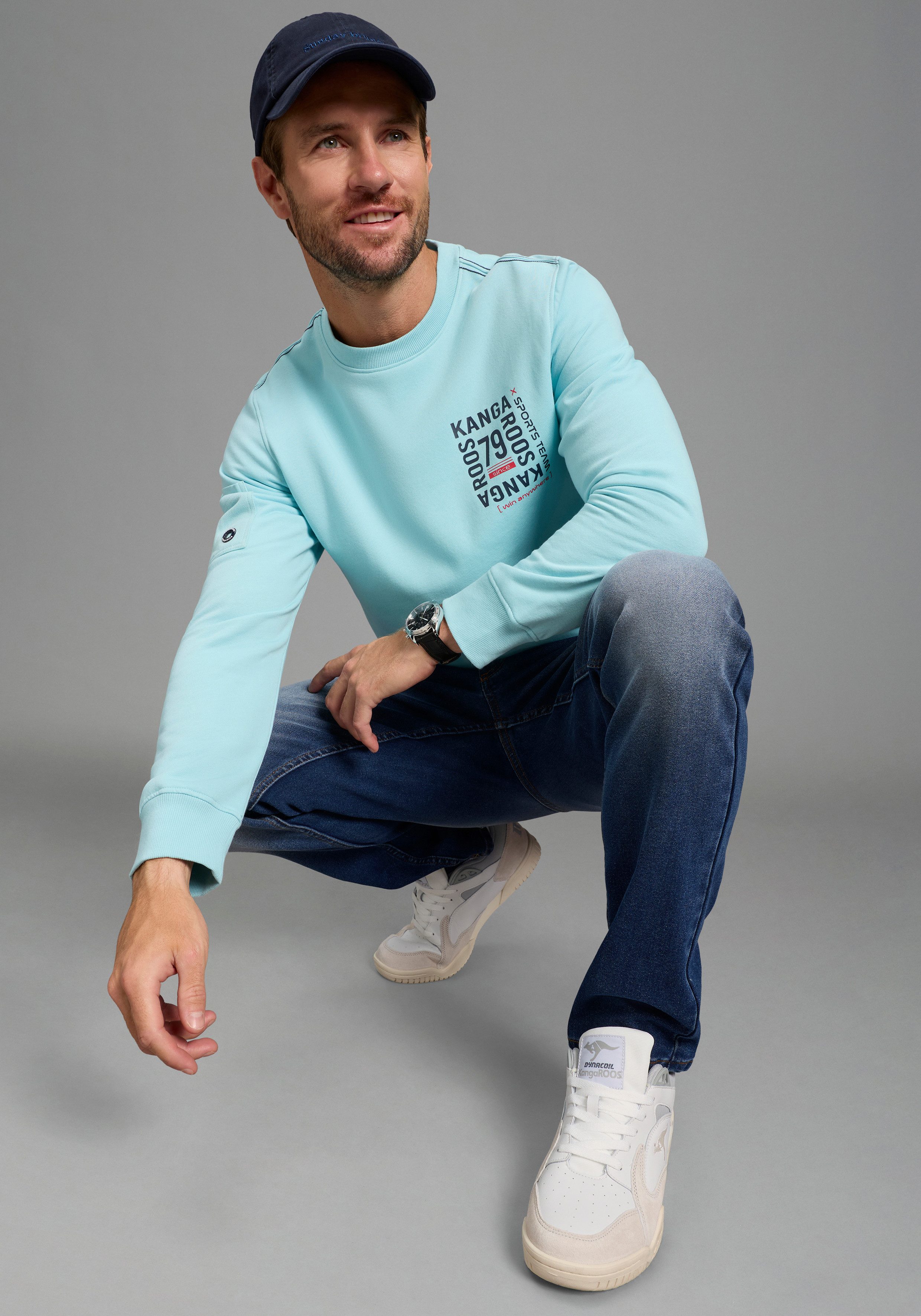 KangaROOS Sweatshirt aus angerauter Sweatware, mit Rundhalsausschnitt, Langarm-Design