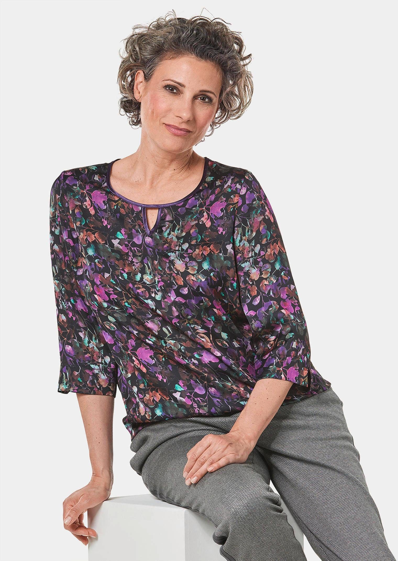 GOLDNER Druckbluse Seidige Druckbluse mit Blütendessin Blumenmuster und feiner Rundhalsausschnitt mit Paspelierung
