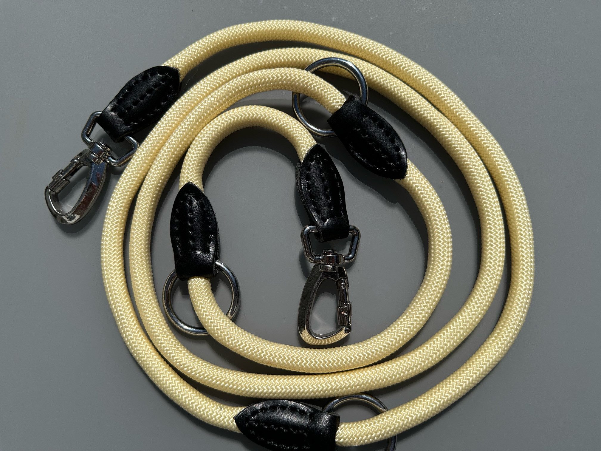 Warenhammer Hundeleine Hundeleine verstellbar - abschliessbar mit Sicherheitsverschluss, 2 Meter Lang - – Bild 4 von 5