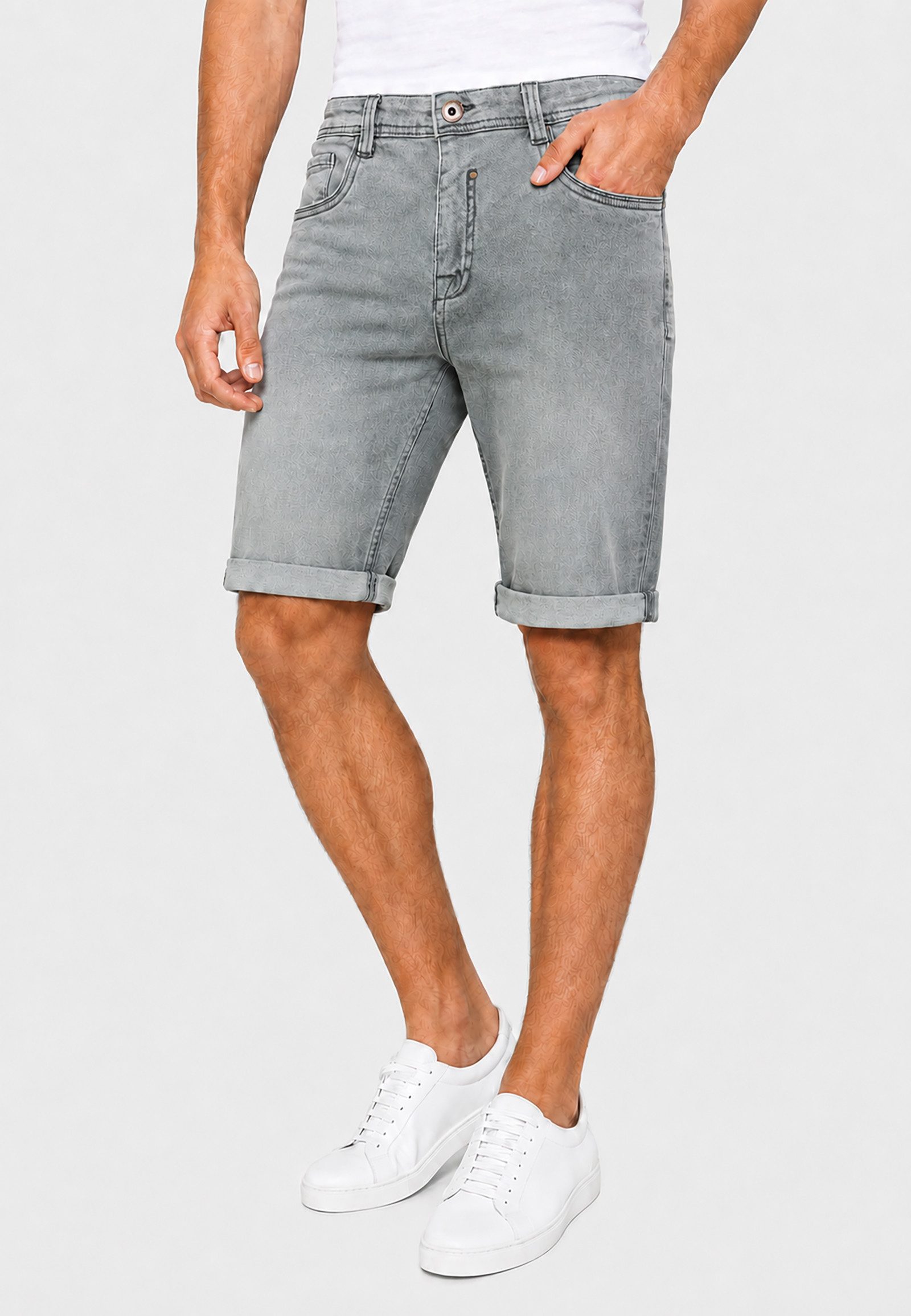 SUBLEVEL Jeansshorts Bequemer Schnitt Umschlag Klassischer Denim Sommer Look für Herren (1-tlg) Baumwolle Normal Fit Einfarbig atmungsaktiv Reißverschluss