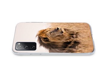 MuchoWow Handyhülle Löwe - Gras - Jagd, Phone Case, Handyhülle Samsung Galaxy S20 FE, Silikon, Schutzhülle