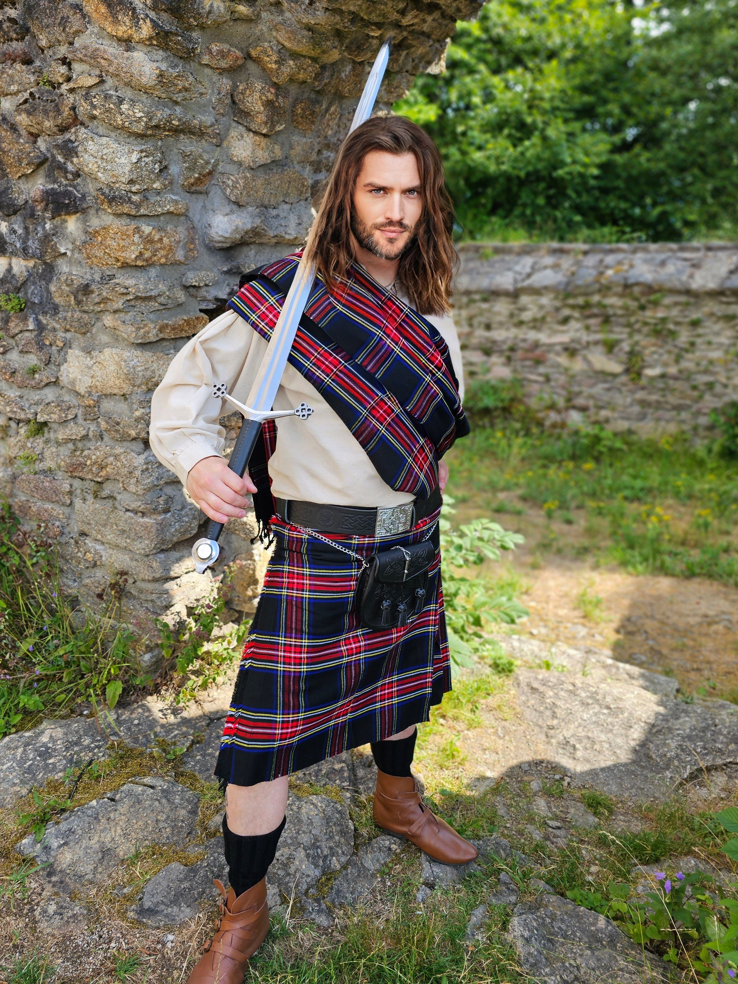 Vehi Mercatus Wikinger-Kostüm Schottenrock, 8 Yard Kilt, Black Stewart Tartan