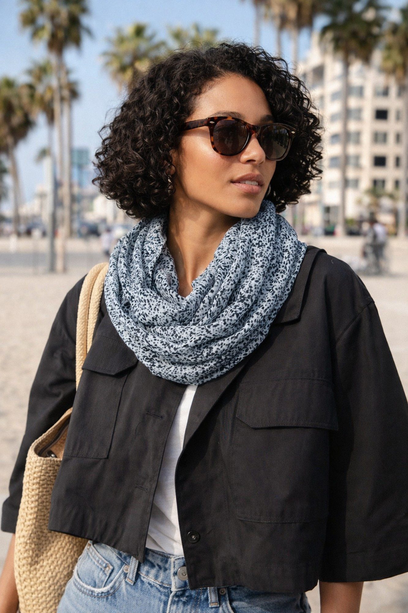 Ella Jonte Loop, Leichter Rundschal mit Tupfen-Muster in Orange oder Blau