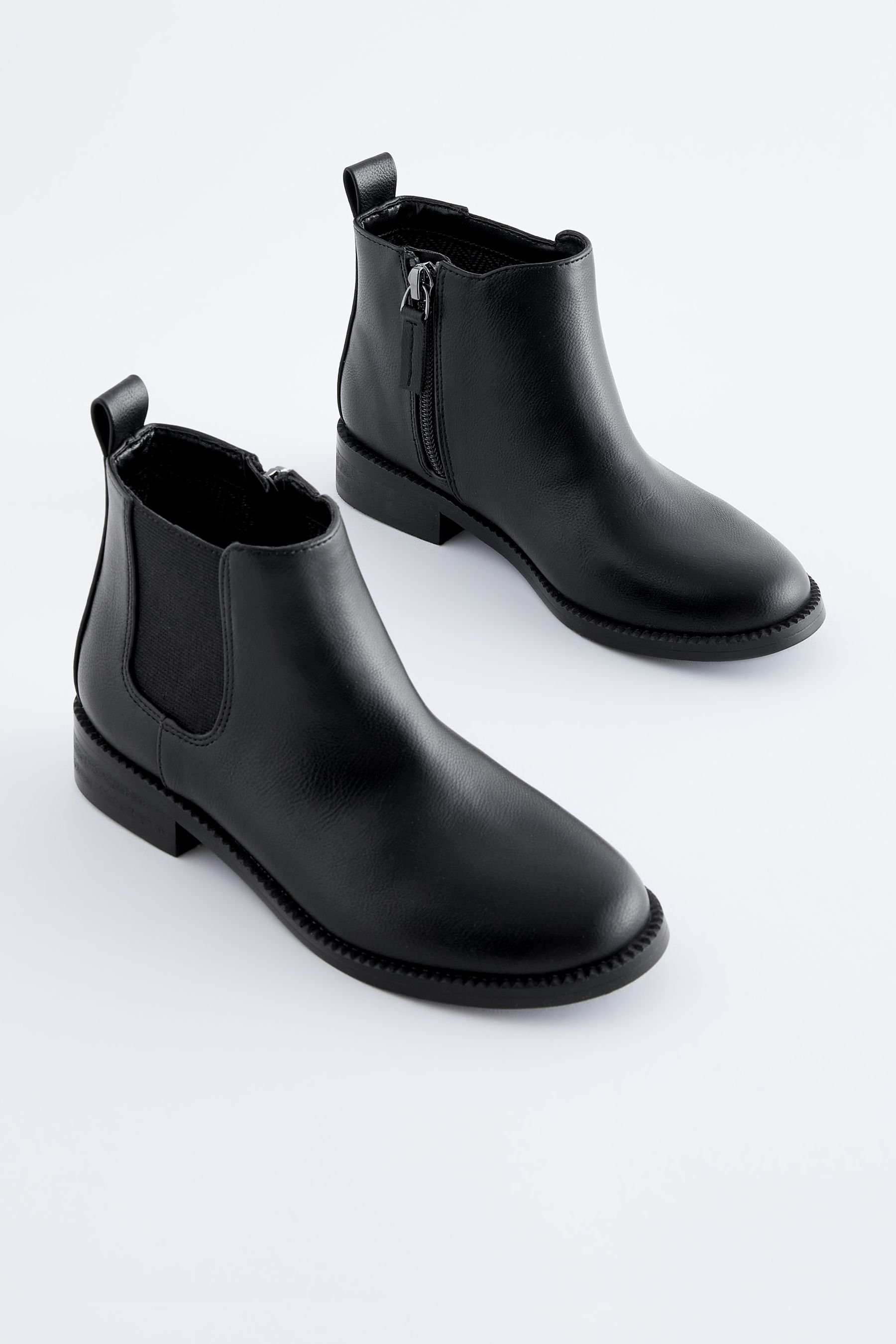 Niedrige (1-tlg) Chelseaboots Next Chelsea-Boots