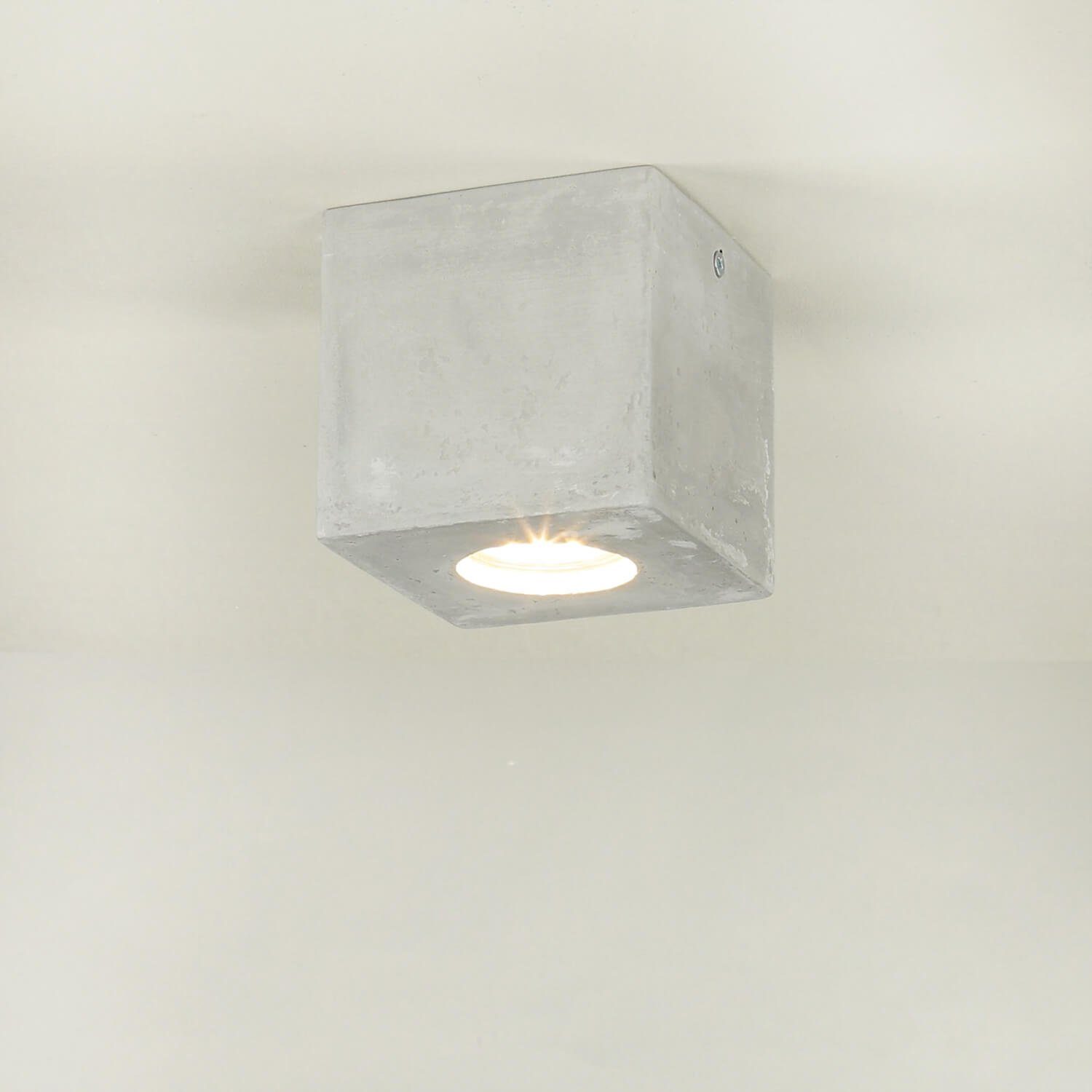 Licht-Erlebnisse Deckenleuchte GEO, ohne Flur 10x10x10cm Wohnzimmer Beton Deckenlampe eckig Küche Leuchtmittel, GU10