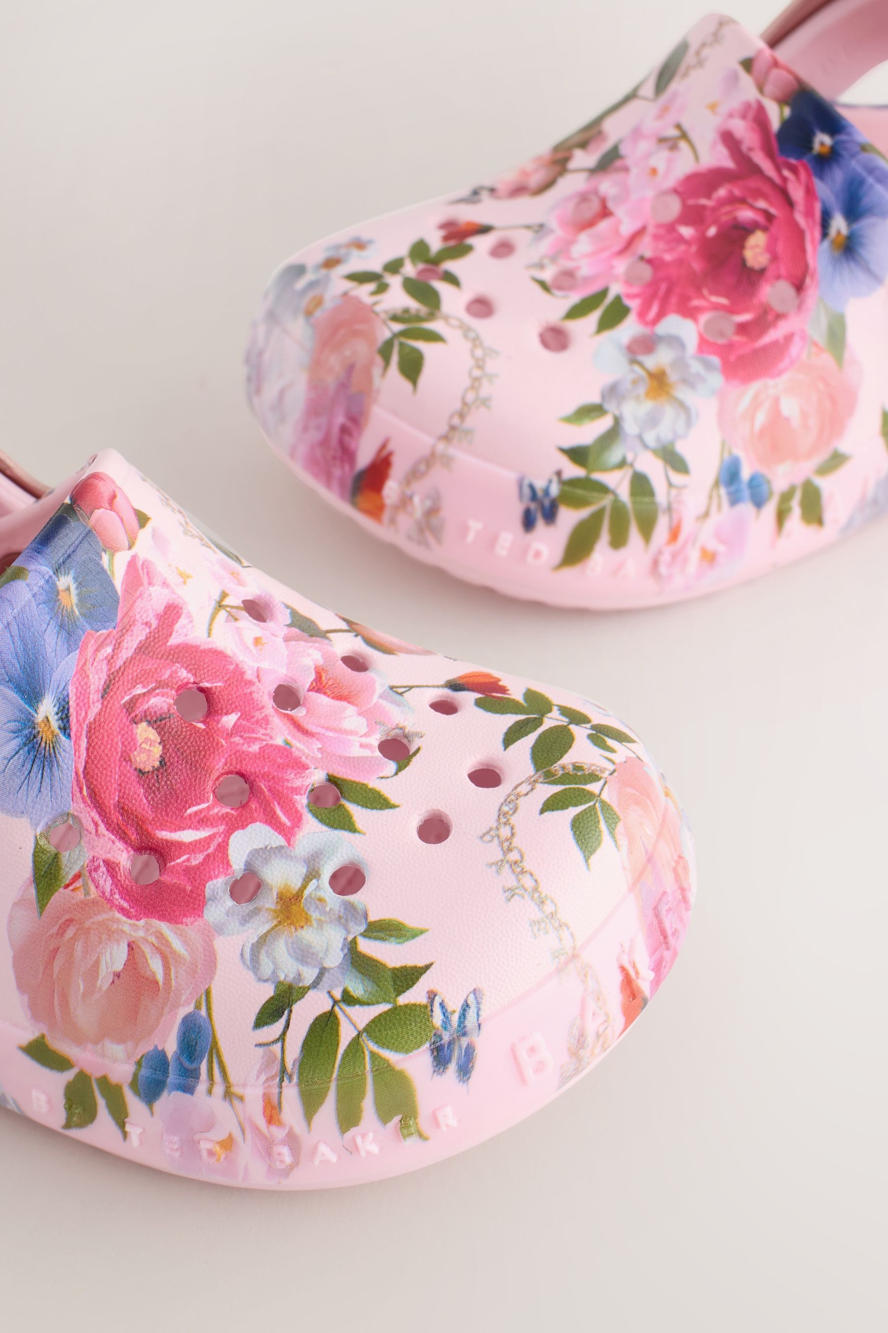 Baker by Ted Baker Baker by Ted Baker Clogs-Sandalen mit Schleife Clog (1-tlg)