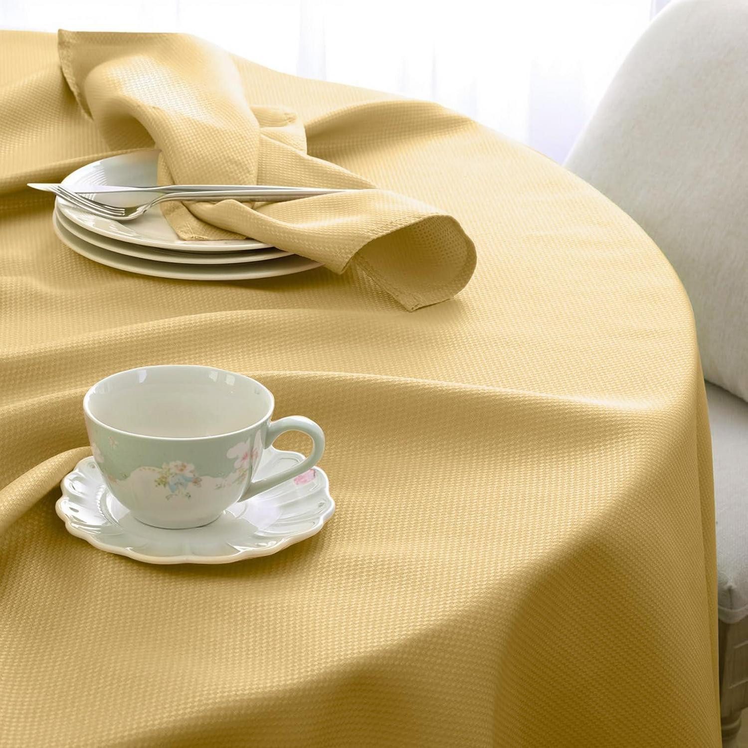 LuxusKollektion Tischdecke Tischdecke Gold Rund 160cm Abwaschbar Jacquard (1-tlg)