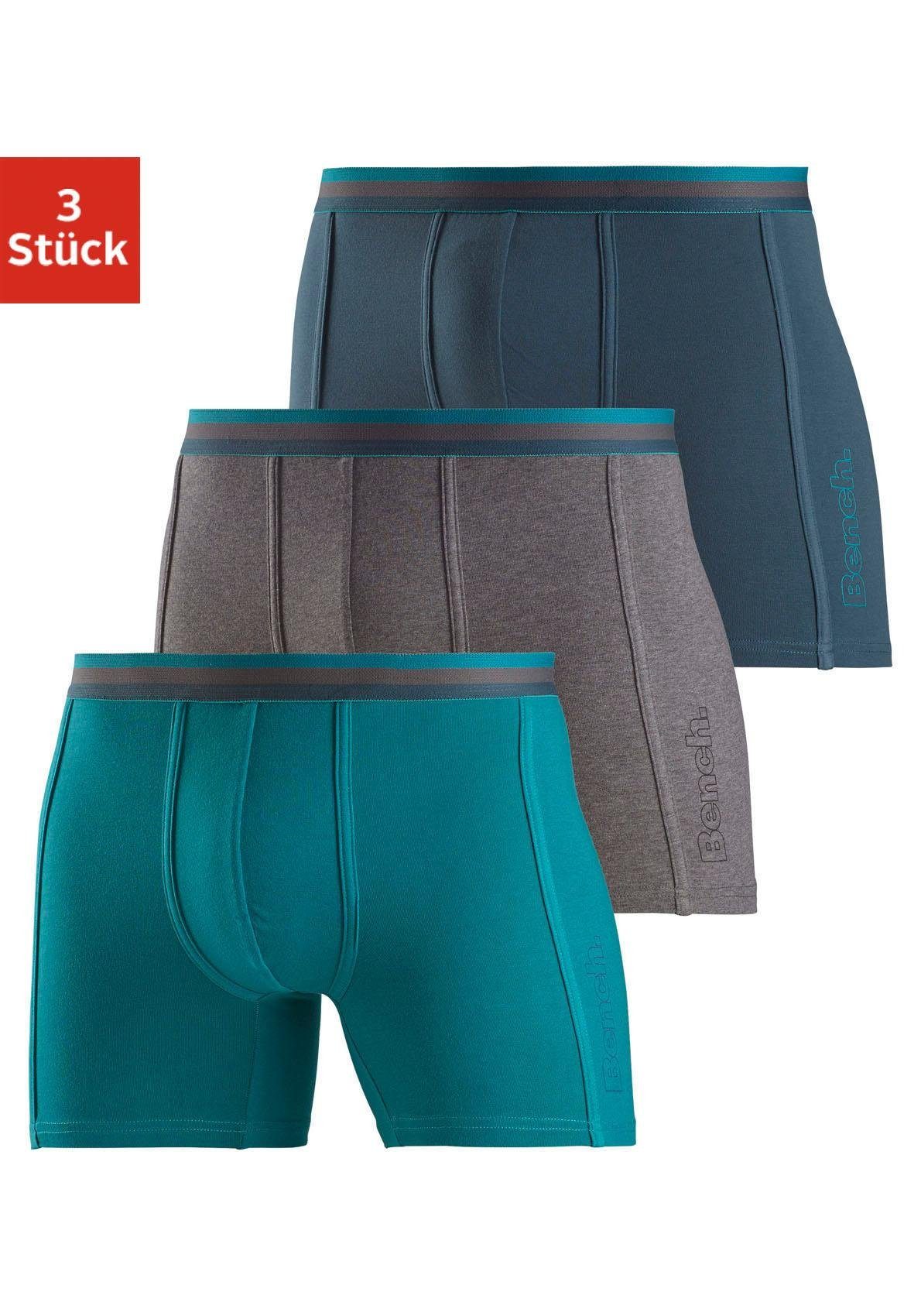 Bench. Langer Boxer (Packung, 3-St) Unterhosen mit elastischem Bund und Logodruck auf dem Bein. € 29,99, (€ 10,00 pro 1 Stk).