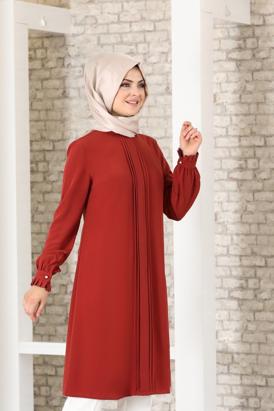Modavitrini Longtunika lange gerippte Hijab Tunika Damen Ziegelsteinrot Tunika Fashion mit Tunika Modest Kragen