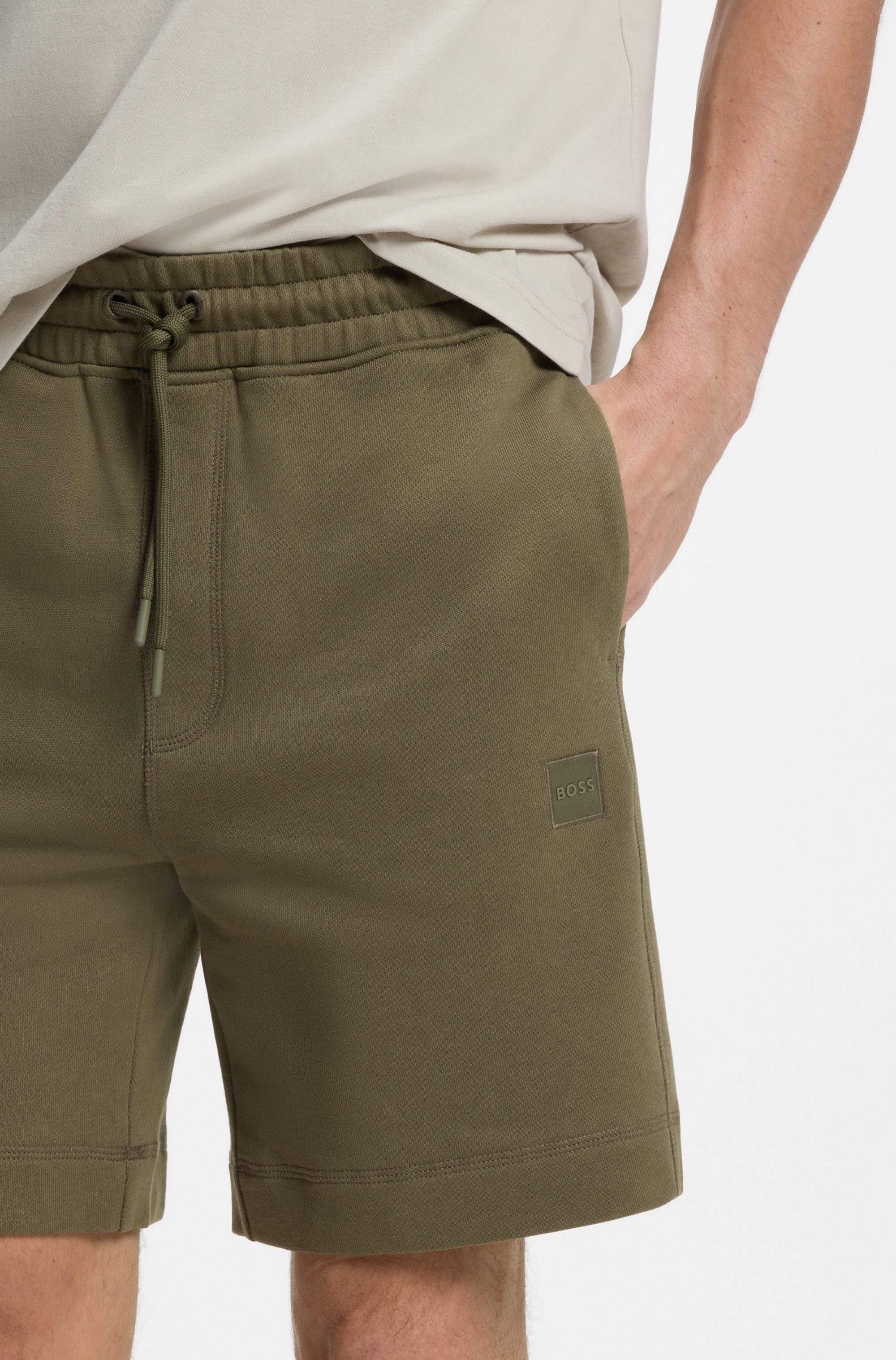 BOSS ORANGE Sweatshorts Sewalk mit BOSS Markenlabel